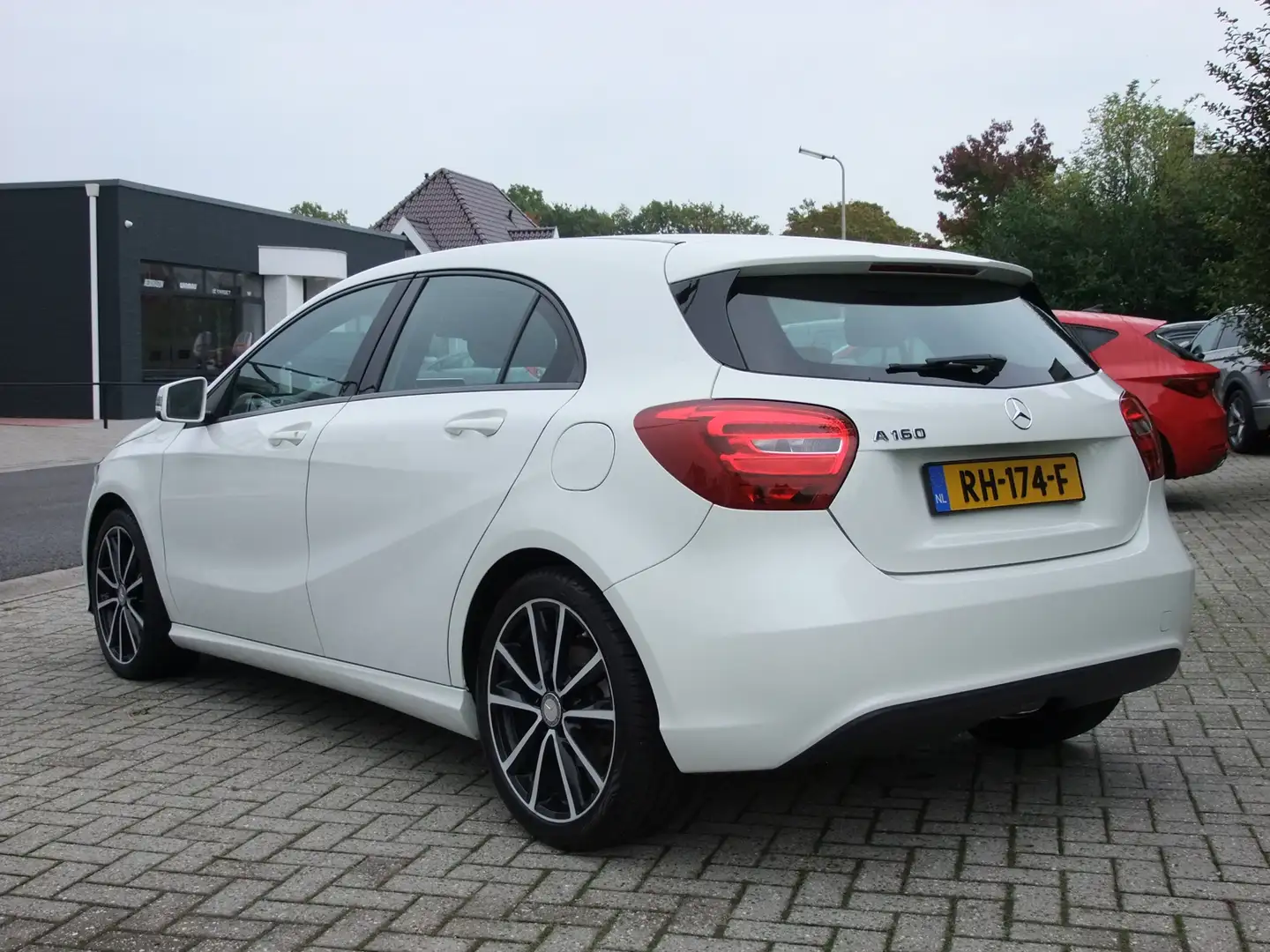 Mercedes-Benz A 160 , Blue-tooth , 6-bak , cruise control, NL-Auto enz Wit - 2