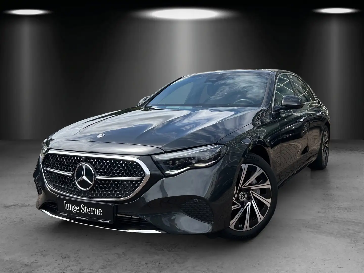 Mercedes-Benz E 300 E300e Avantg Advanced+ DISTRO Sitzklima AHK Memo Grau - 1