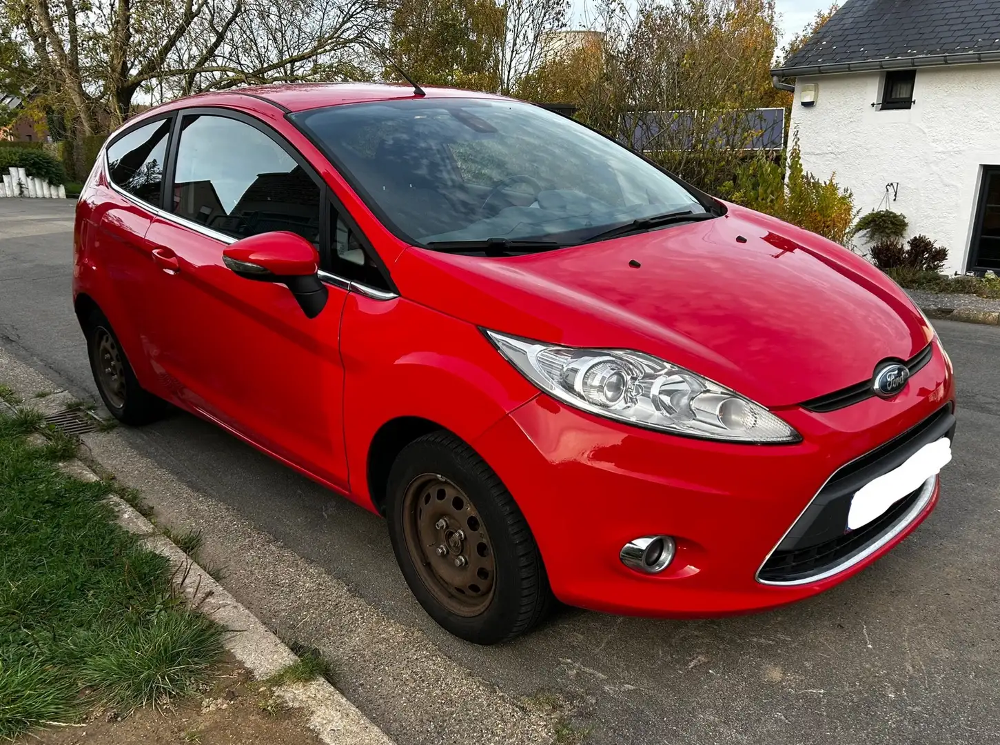 Ford Fiesta Fiesta 1.4i Titanium Rouge - 1