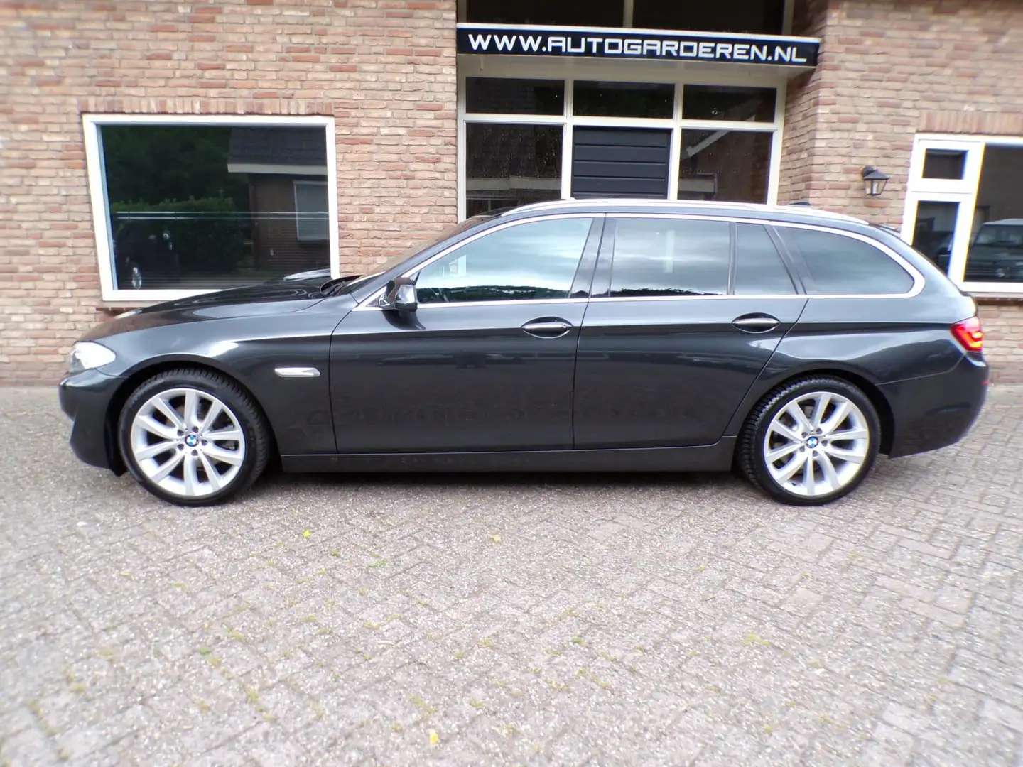 BMW 520 5-serie Touring 520d High Executive Automaat / Led Gris - 2