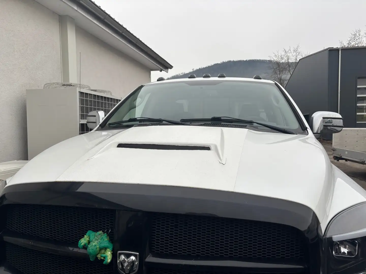Dodge RAM - 1