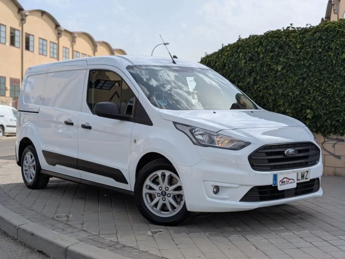 Ford Connect Comercial FT 240 Van L2 S&S Trend 120 (car Blanc - 1