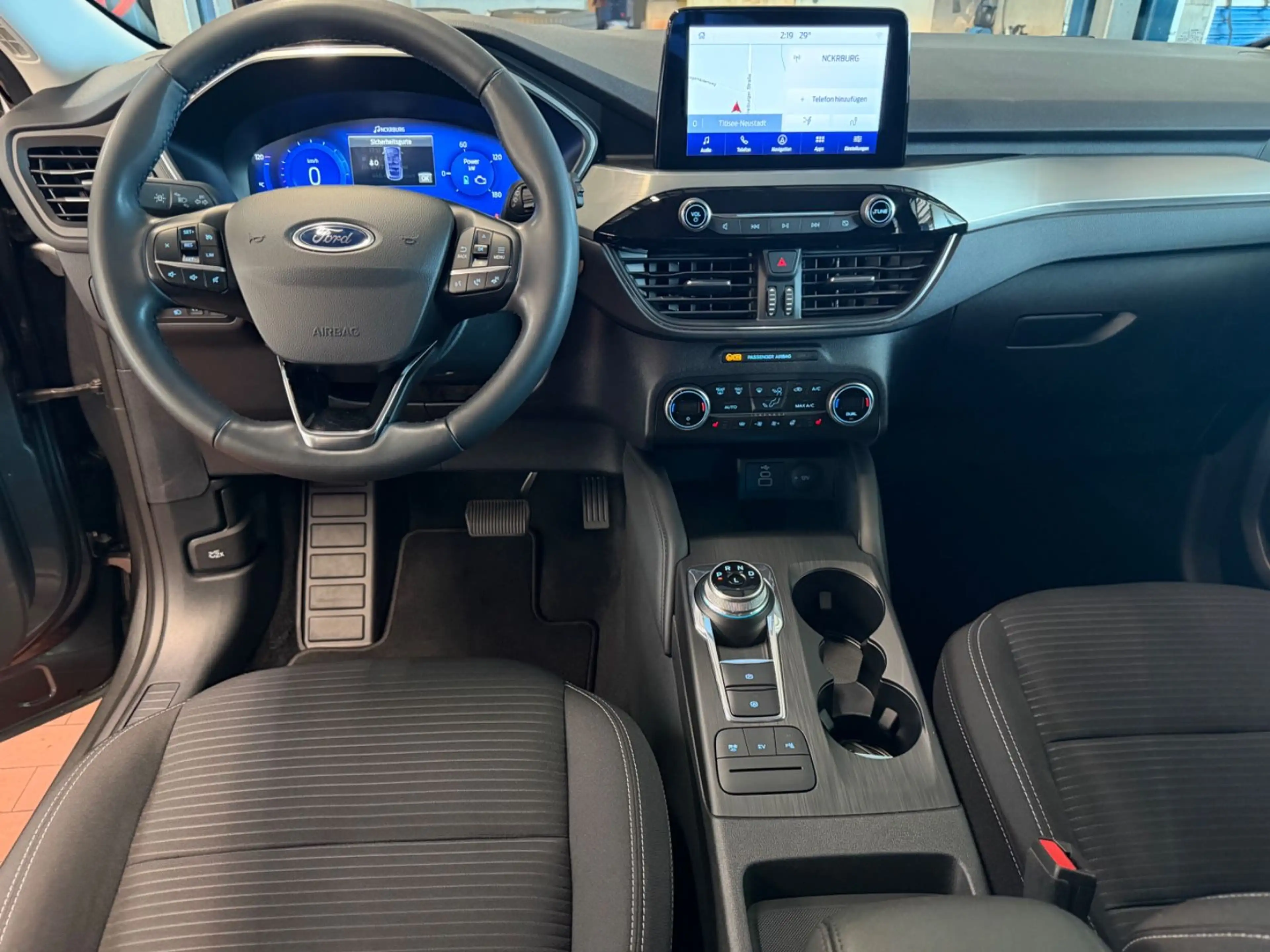 Ford Kuga PHev Titanium 2,5 165kW / el AHK /mit 2,99% — photo 8