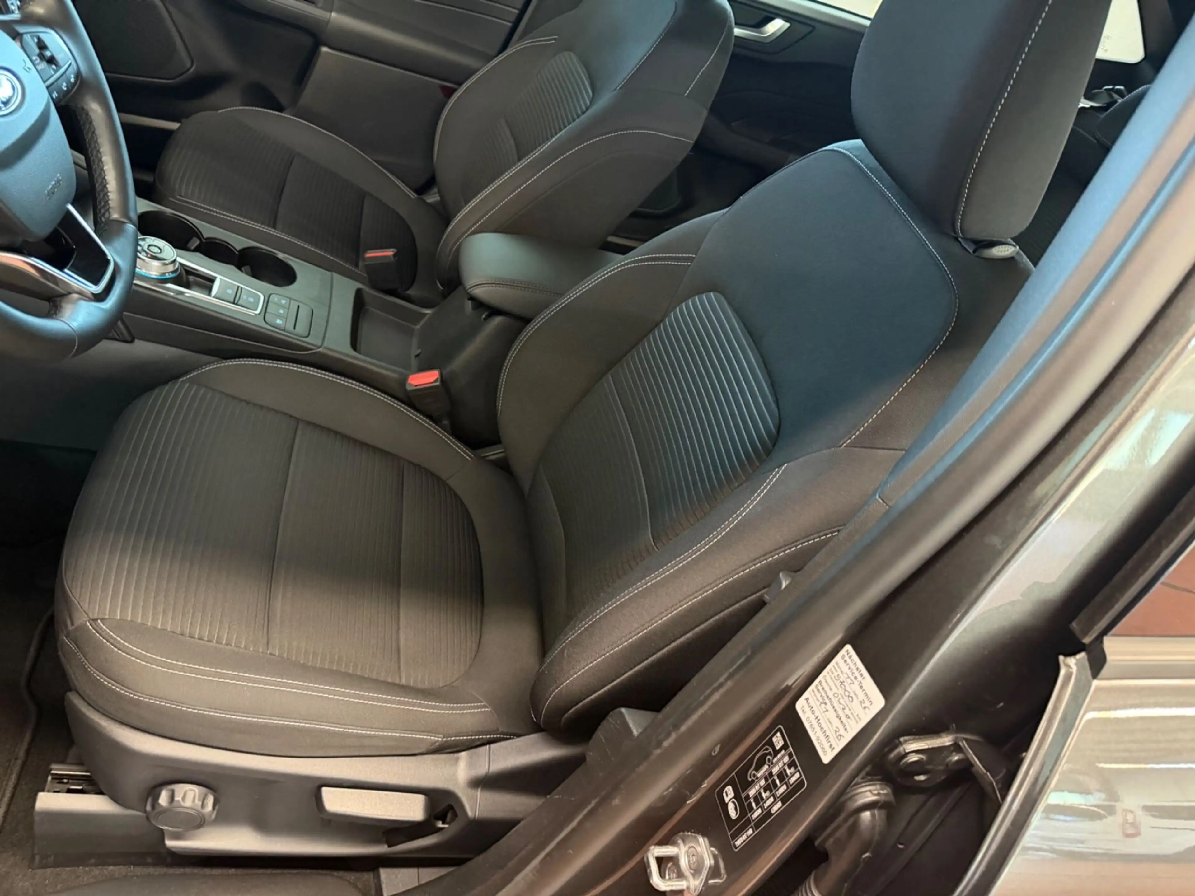 Ford Kuga PHev Titanium 2,5 165kW / el AHK /mit 2,99% — photo 12