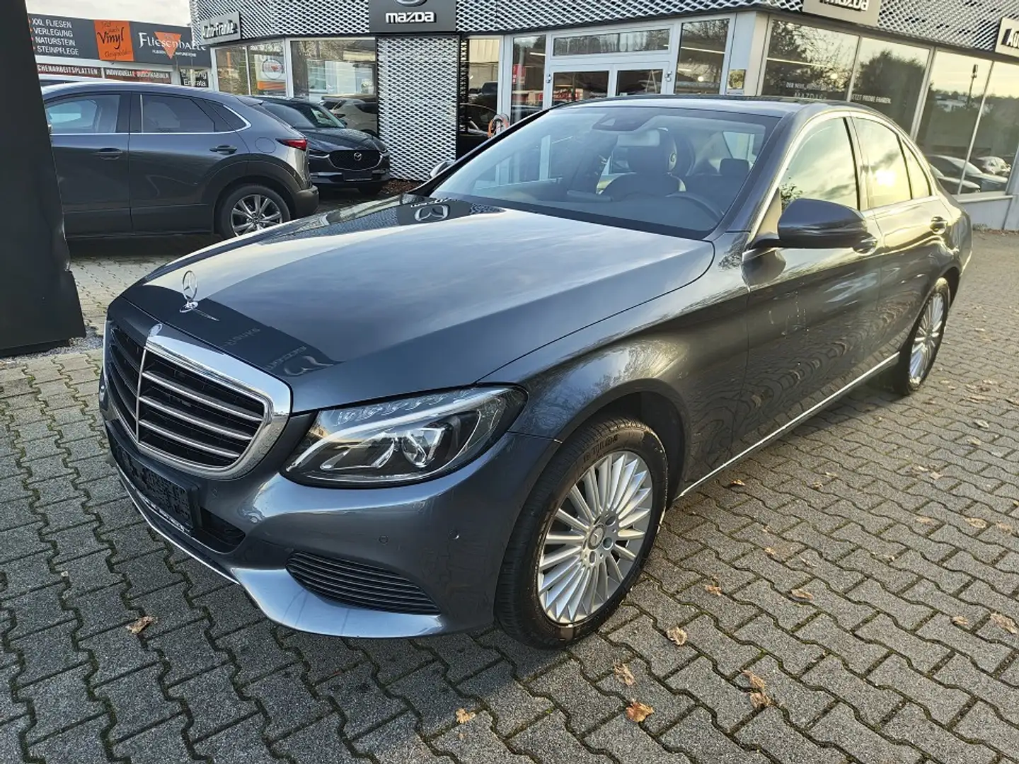 Mercedes-Benz C 180 CGI Exclusive C 180 CGI Exclusive Grau - 1