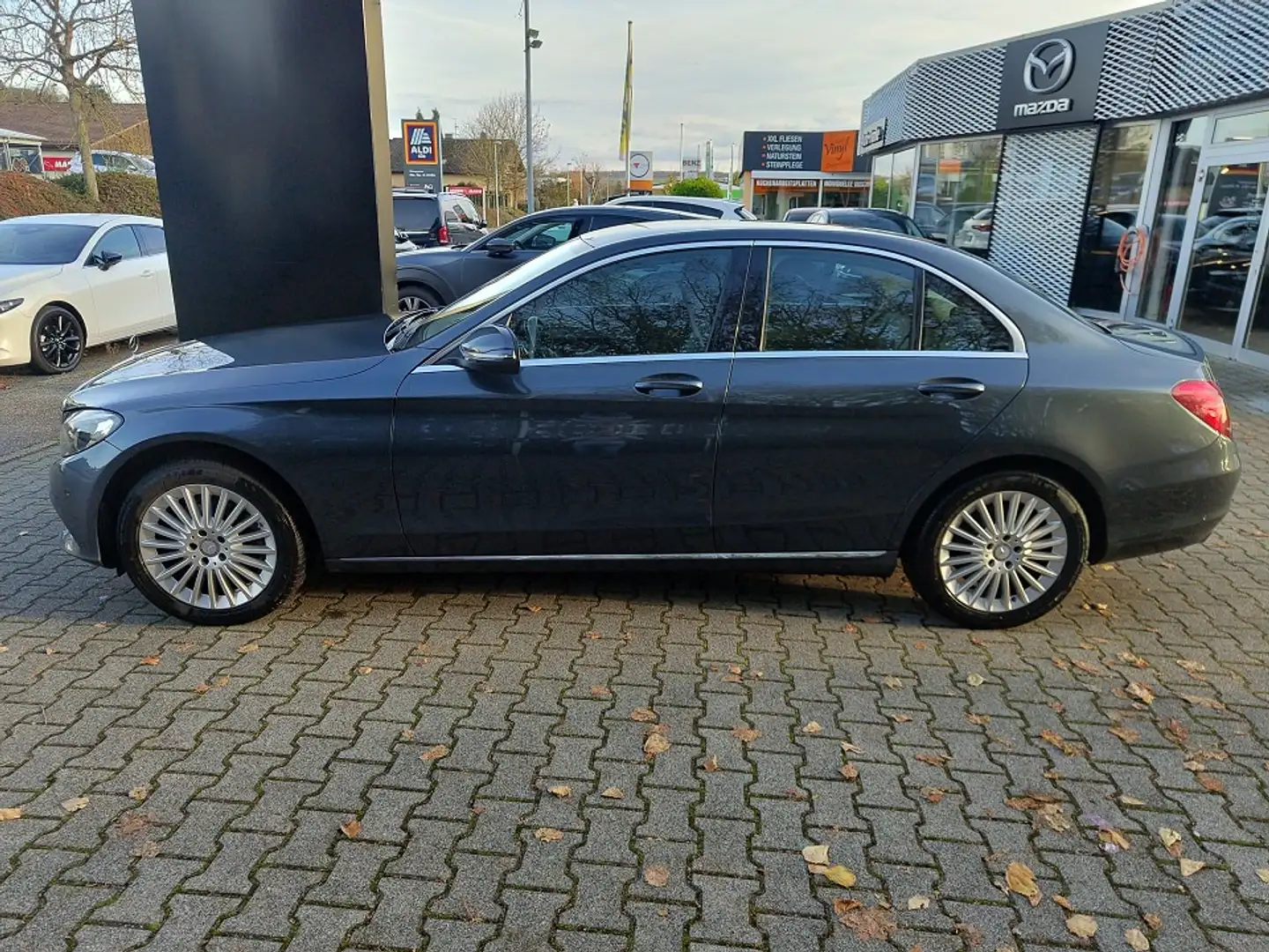 Mercedes-Benz C 180 CGI Exclusive C 180 CGI Exclusive Grau - 2