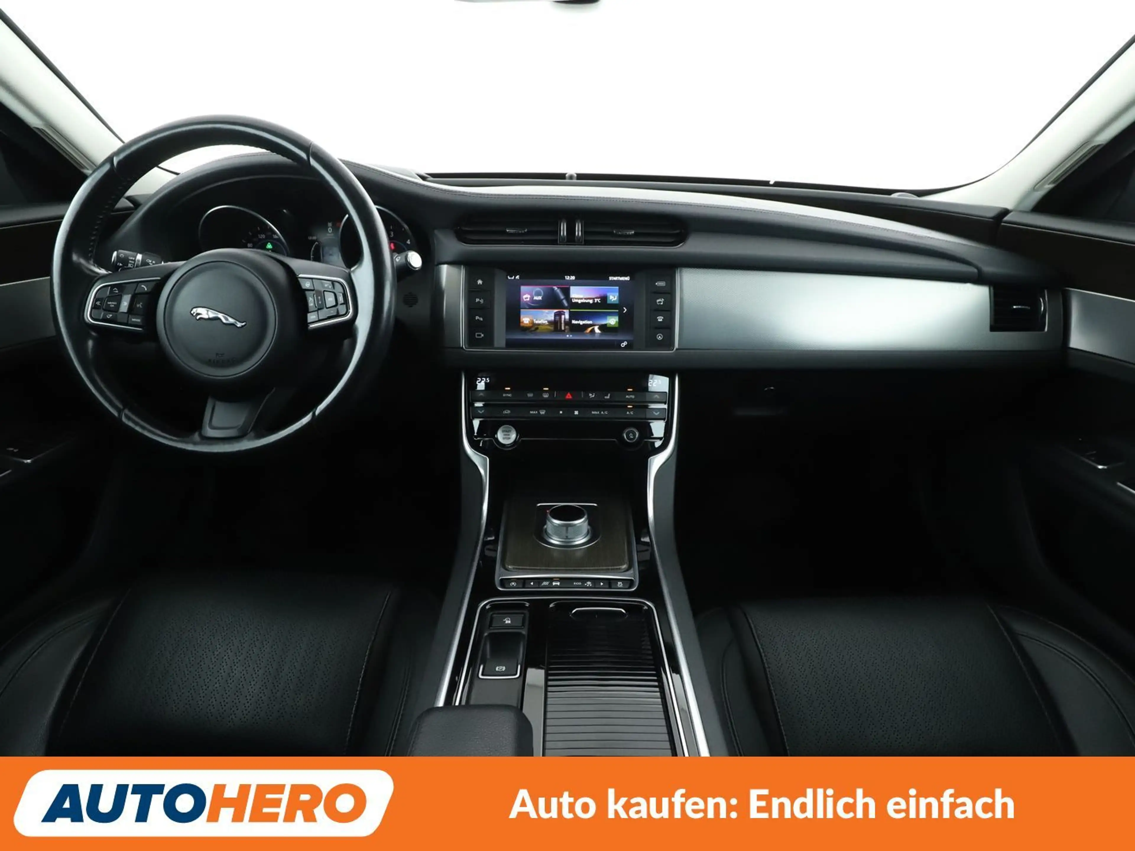 Jaguar XF 20d Prestige Aut.*NAVI*CAM*PDC*SHZ*XENON*ACC* — photo 12
