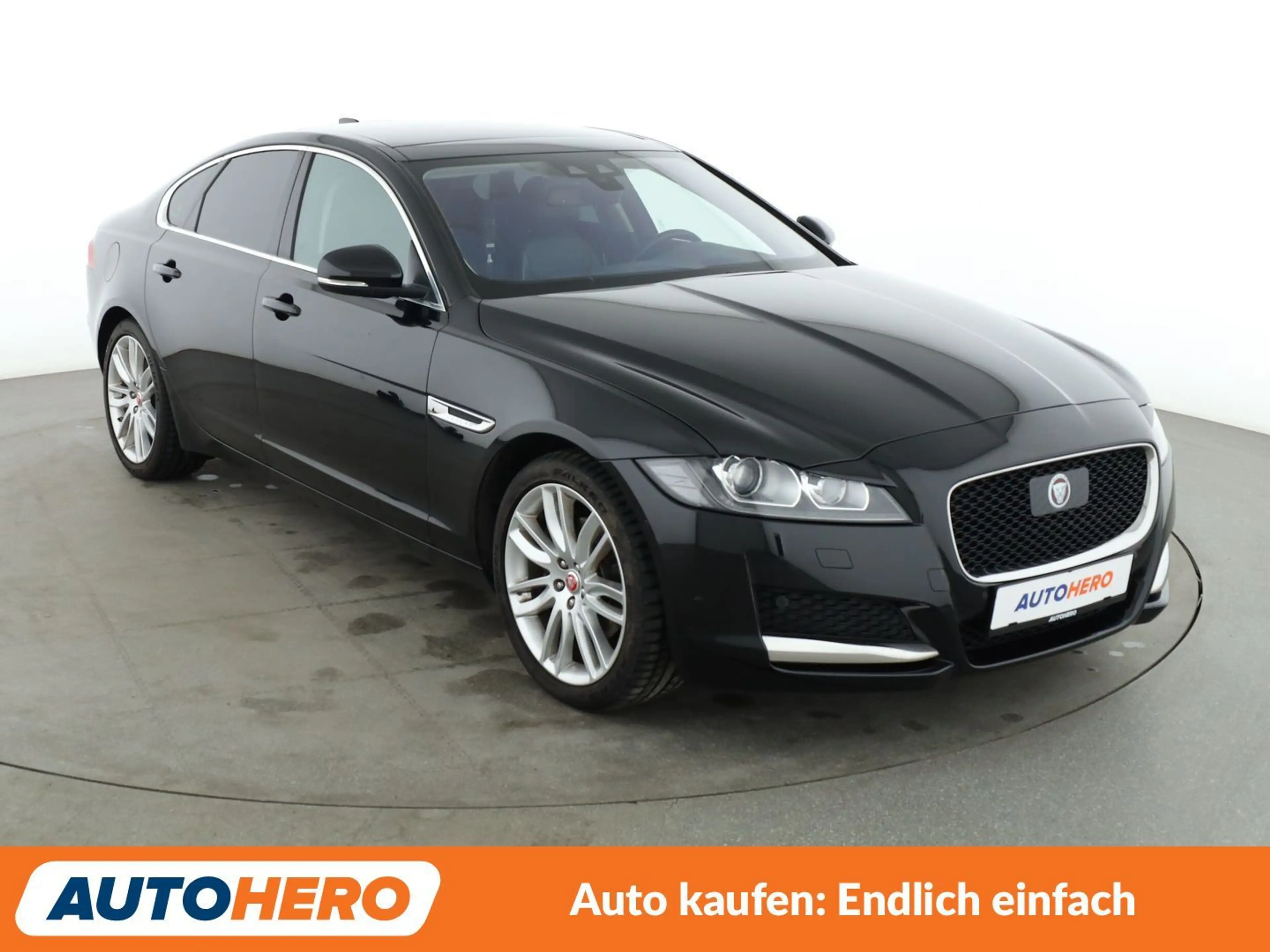 Jaguar XF 20d Prestige Aut.*NAVI*CAM*PDC*SHZ*XENON*ACC* — photo 8