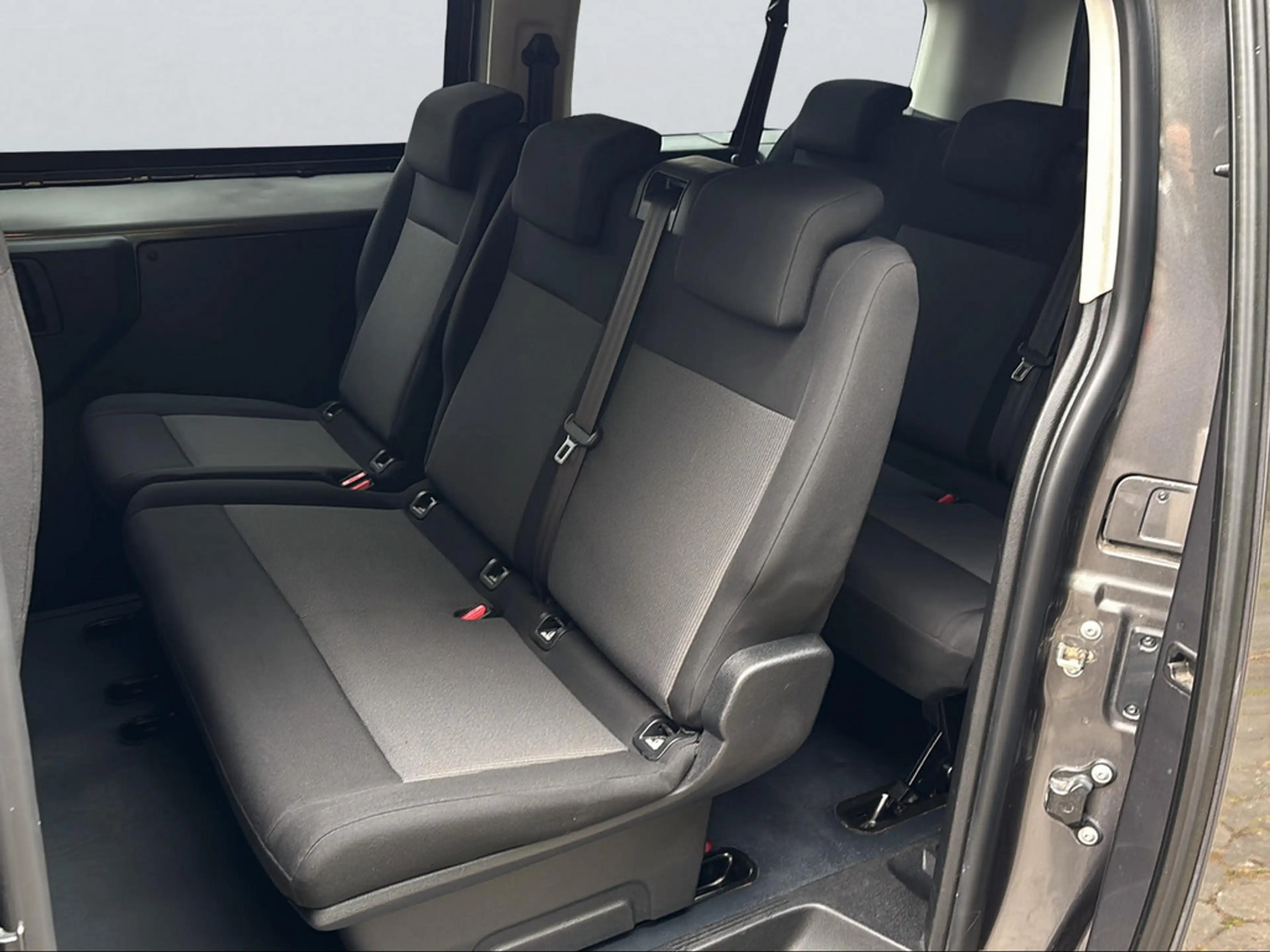 Opel Vivaro Kombi 2.0 L3 KLIMA PDC NAVI AHK — photo 6