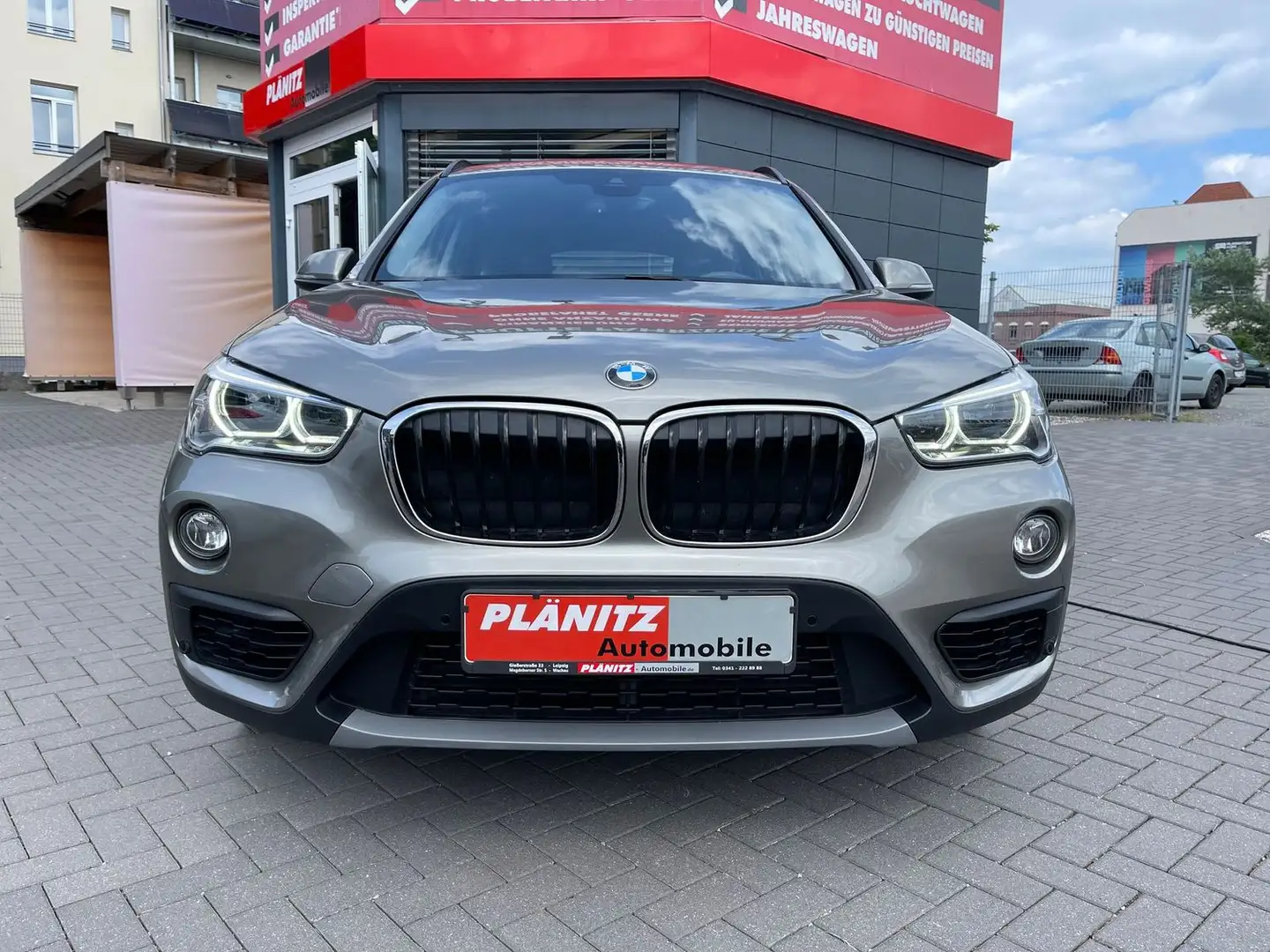 BMW X1 xDrive 20 d Advantage/Navi/SOS/Kamera Silber - 2