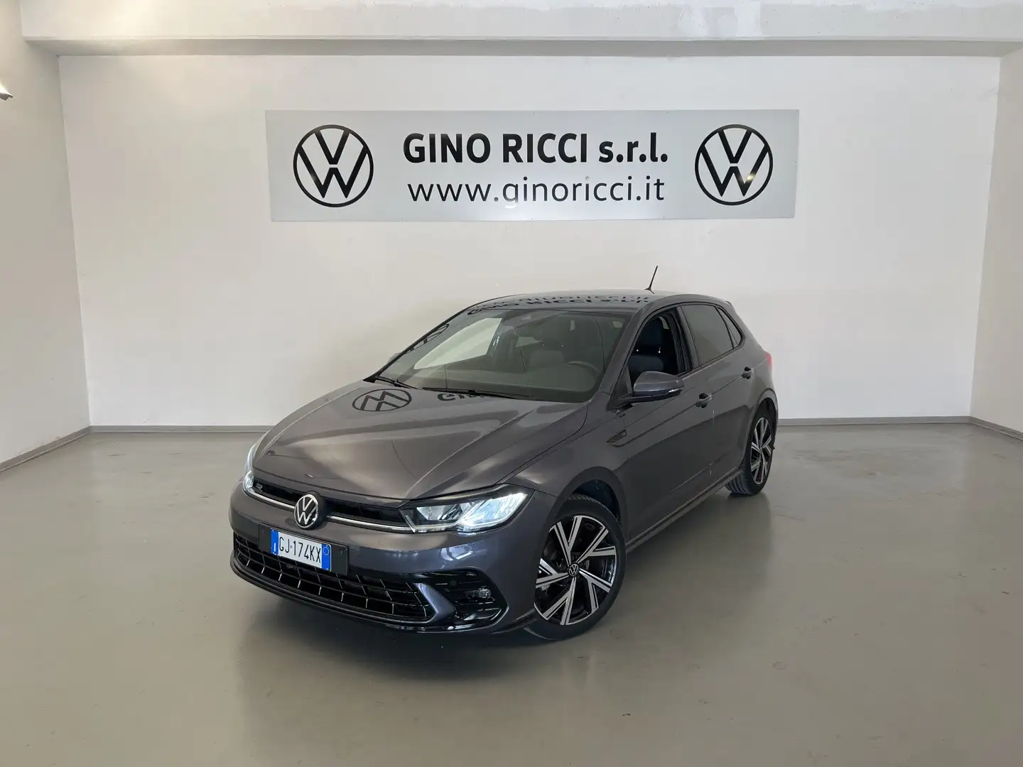 Volkswagen Polo 1.0 TSI 110 CV DSG R-Line Grigio - 1