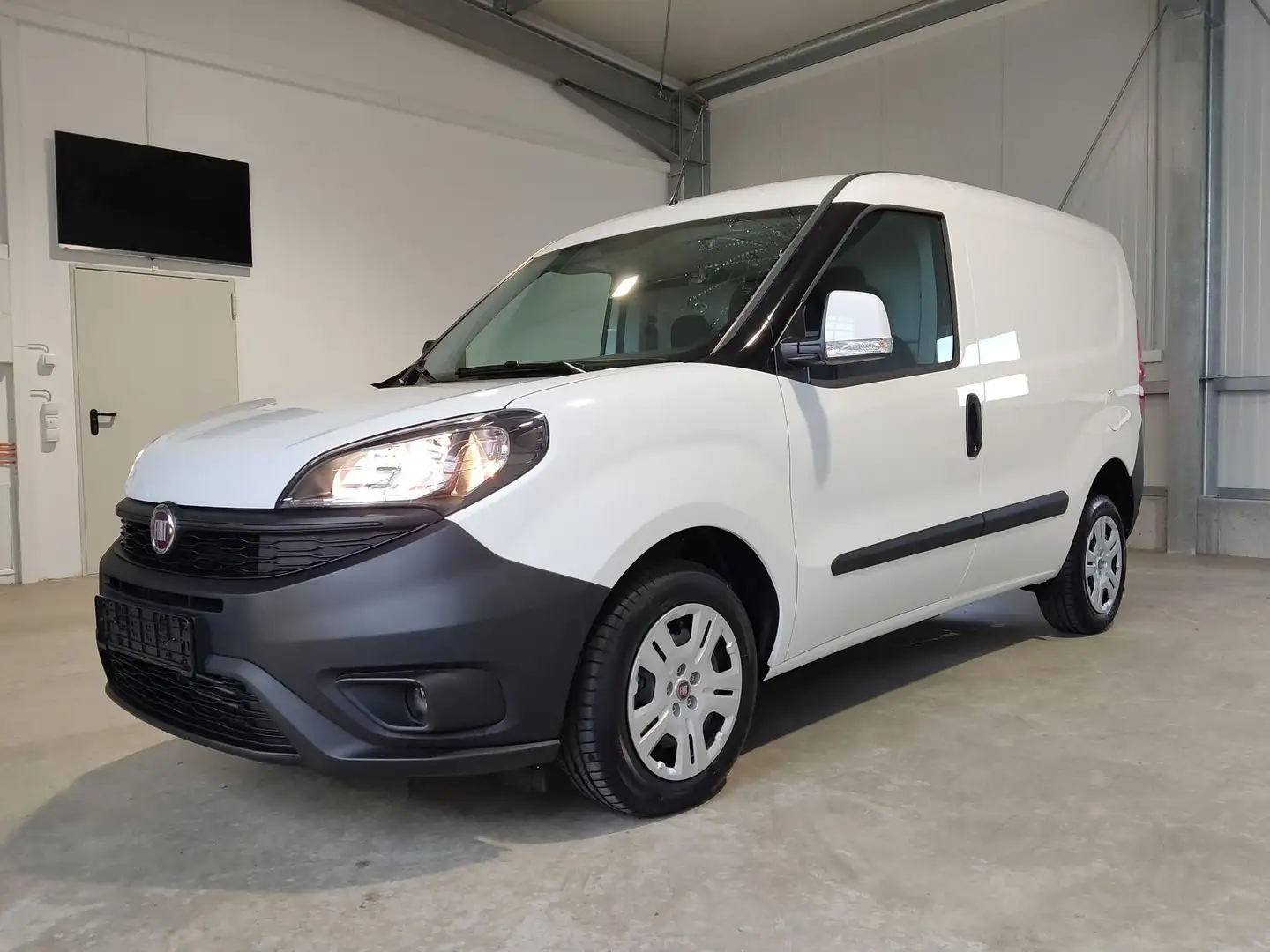 Fiat Doblo Cargo L1H1 1.6 Multijet 90 PS-DAB-Tempomat-Heck... Weiß - 1