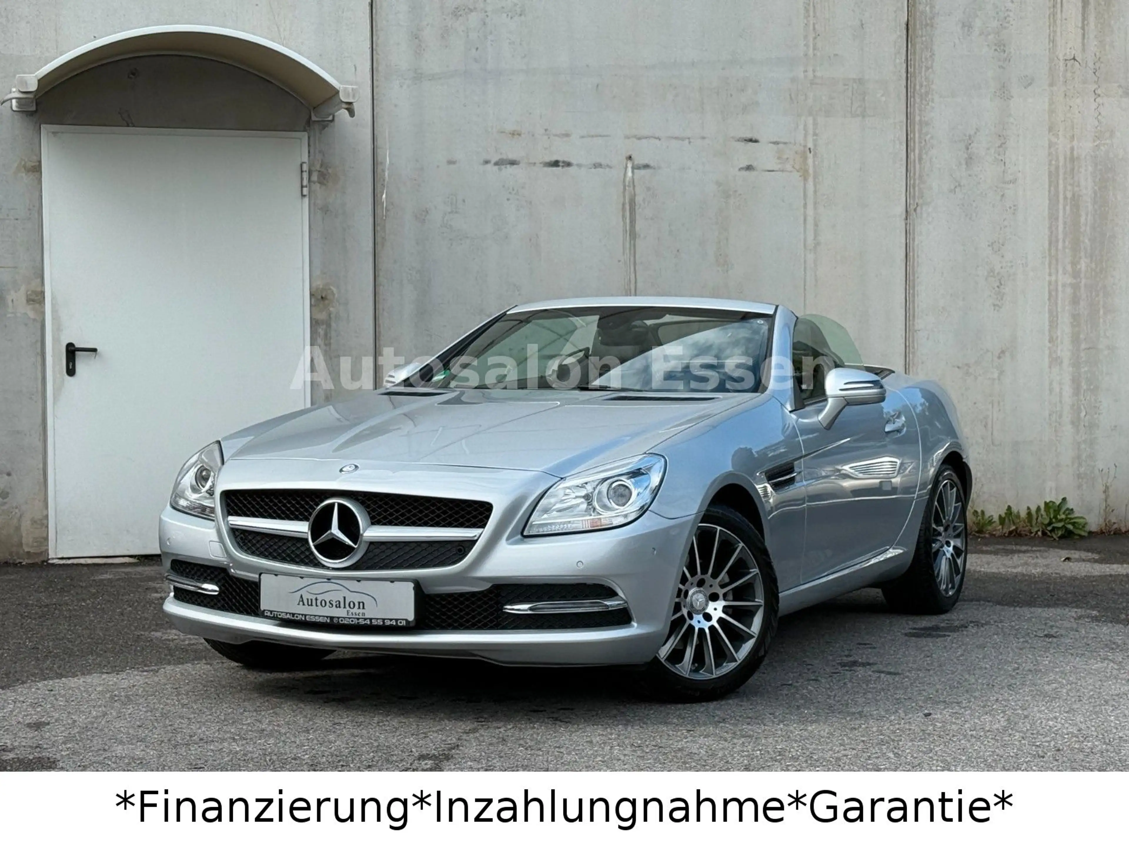 Mercedes-Benz SLK 200 *Panorama*Navi*Airscarf*Sitzheizung* — photo 9