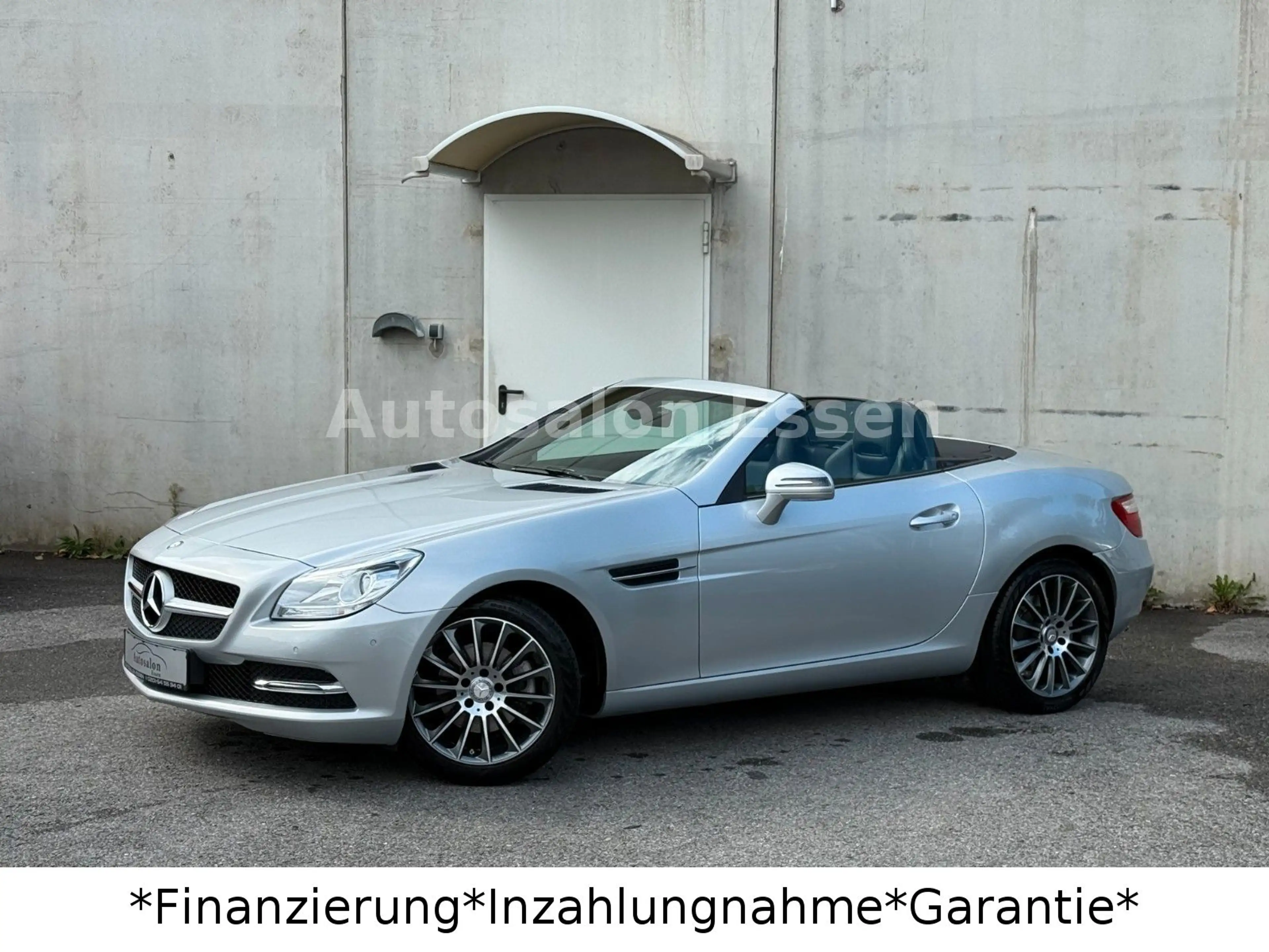 Mercedes-Benz SLK 200 *Panorama*Navi*Airscarf*Sitzheizung* — photo 12