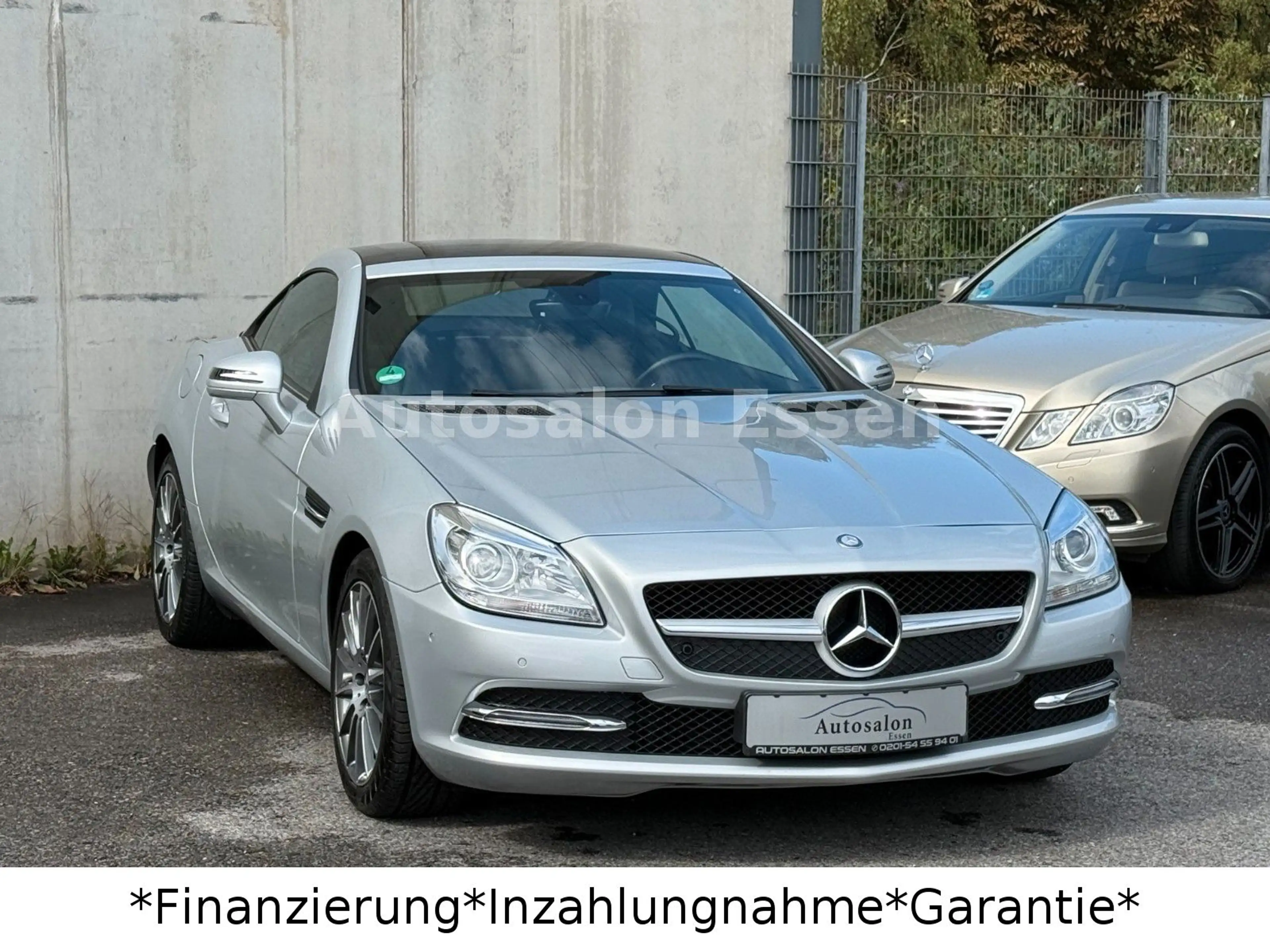 Mercedes-Benz SLK 200 *Panorama*Navi*Airscarf*Sitzheizung* — photo 6