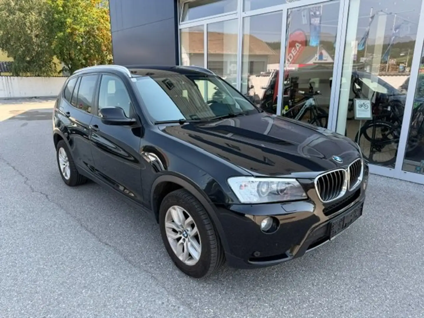 BMW X3 xDrive20d Österreich-Paket Aut. *148.000km* Schwarz - 1