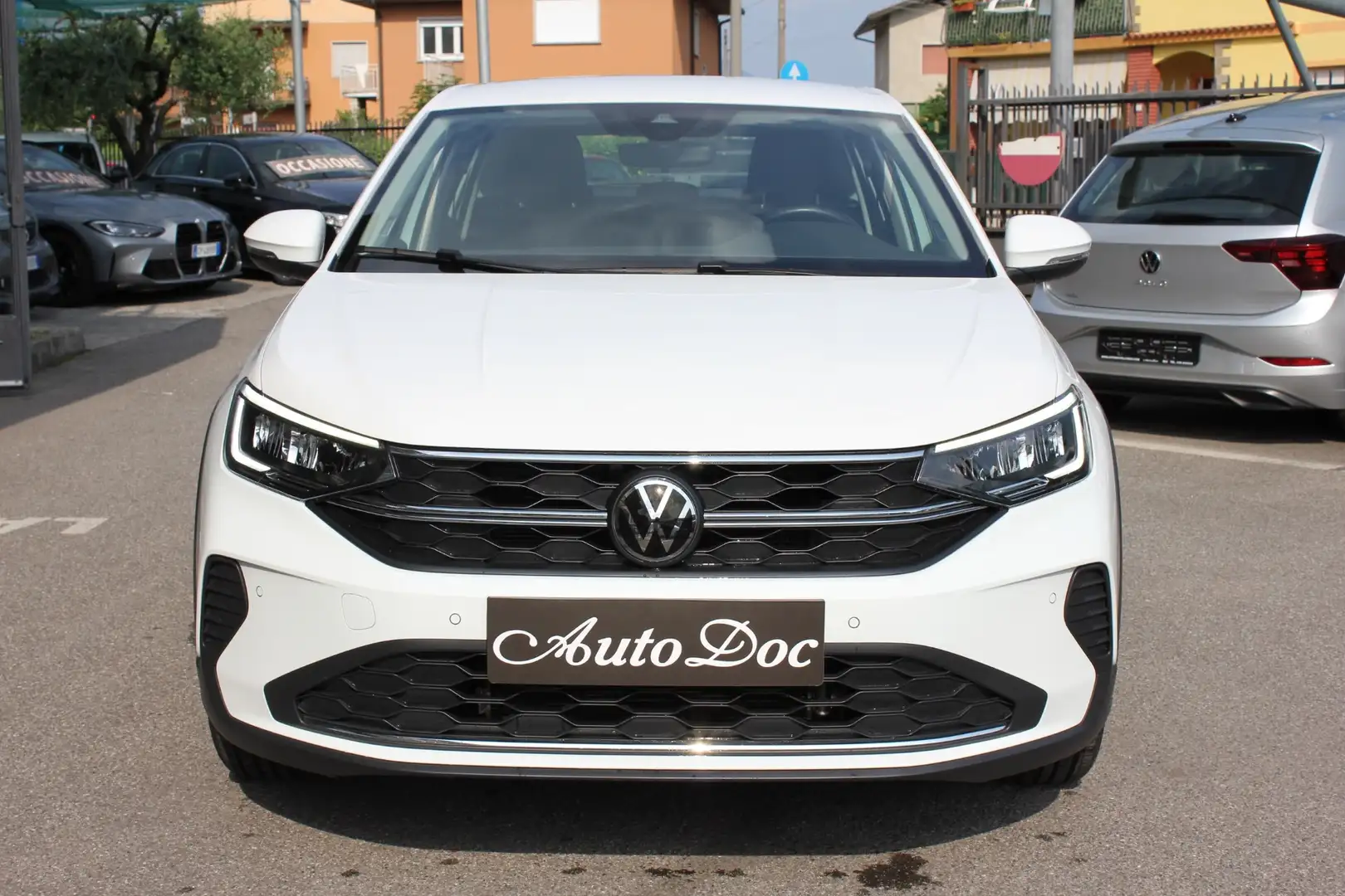 Volkswagen Taigo 1.0 TSI 95 CV LIFE NAVY APPLE CARPLAY CLIMA AUTO B Grigio - 2