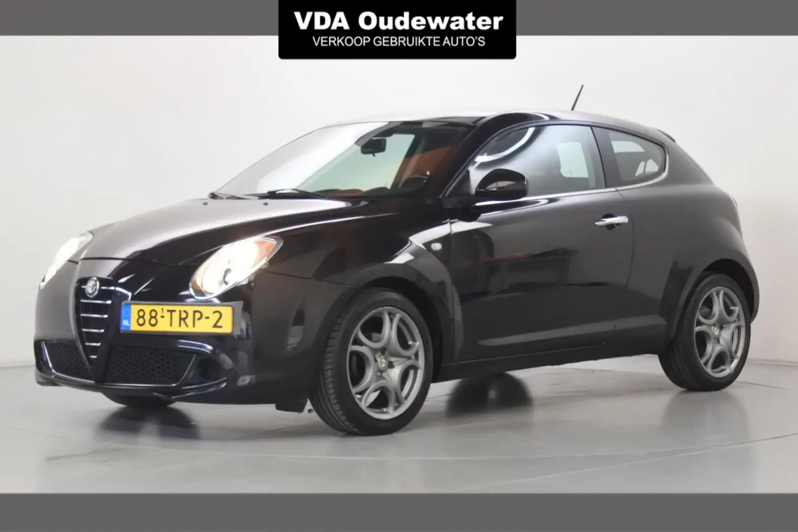Alfa Romeo MiTo 1.4 Distinctive 17" BNS Premium Zwart - 1