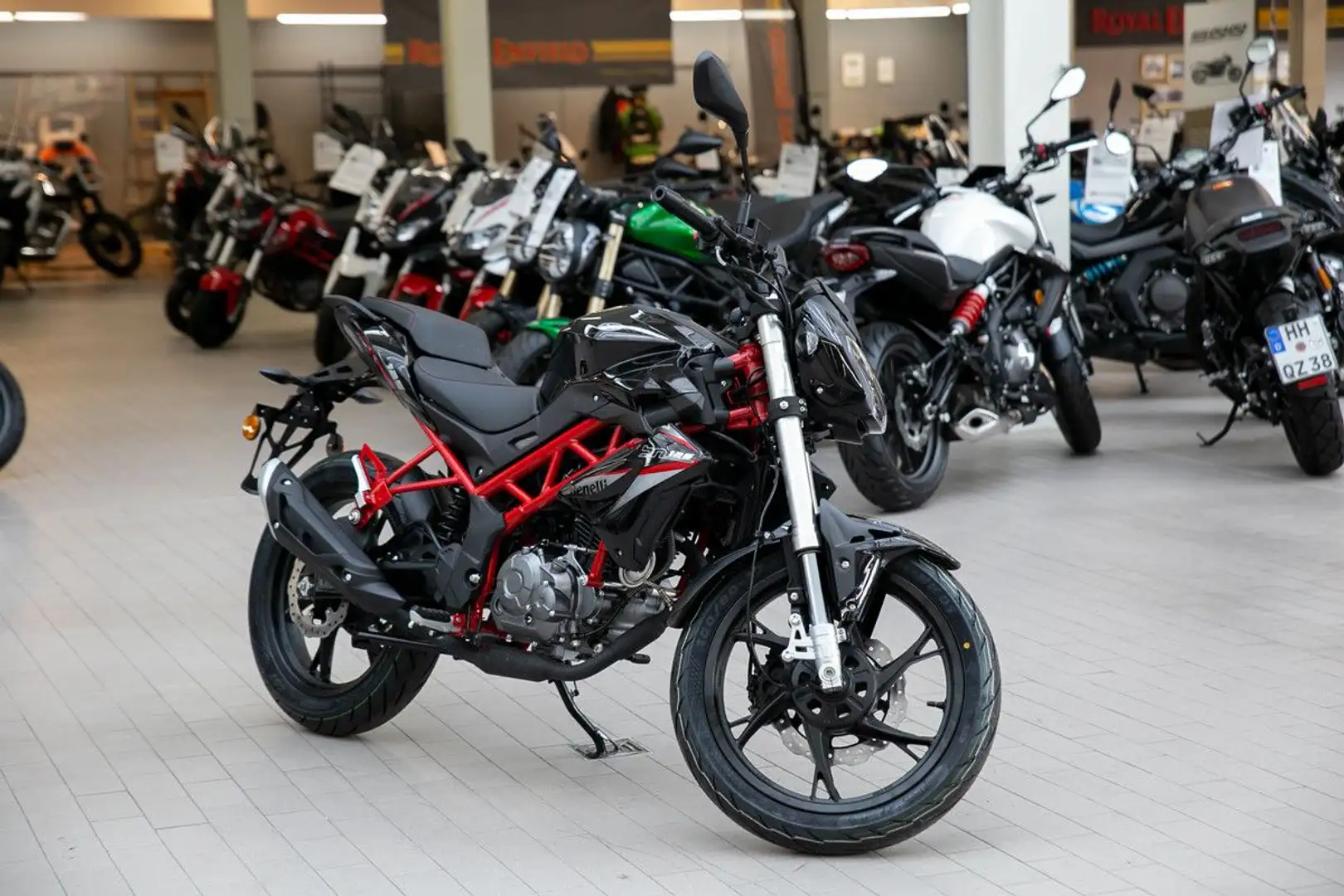 Benelli BN 125 Euro 5+, sofort lieferbar, Lieferservice Negru - 2
