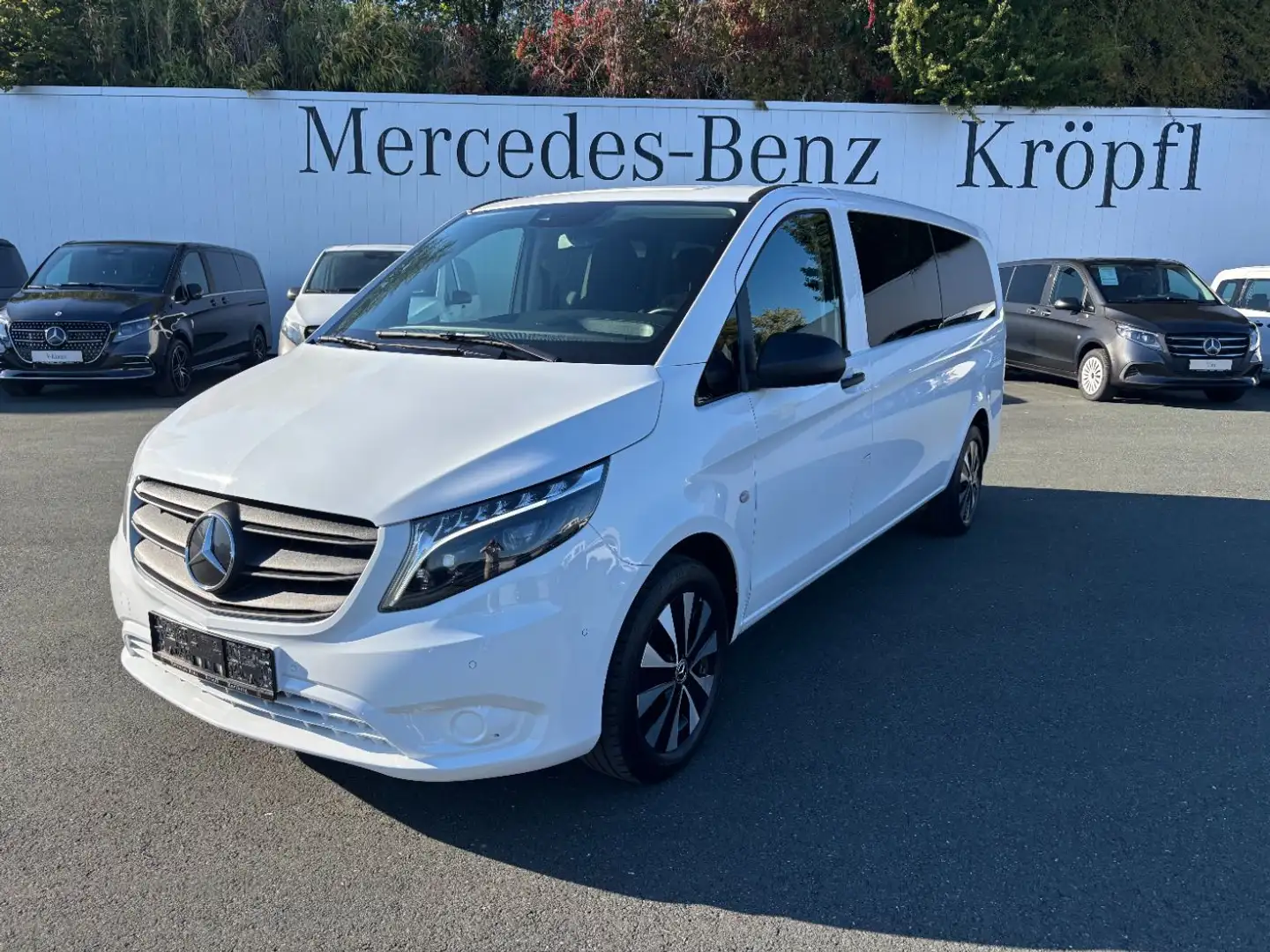 Mercedes-Benz Vito 119 CDI Tourer extralang DAB RKam Klima LED Weiß - 2