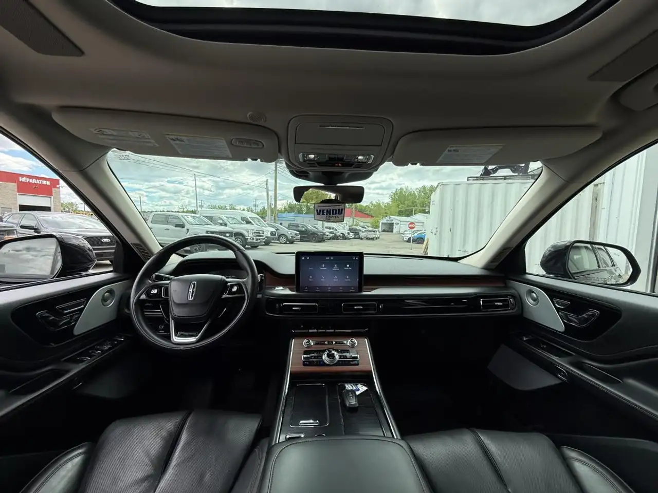 Lincoln Aviator снимка Lincoln Aviator