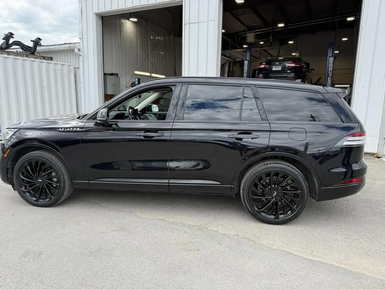 Lincoln Aviator снимка Lincoln Aviator