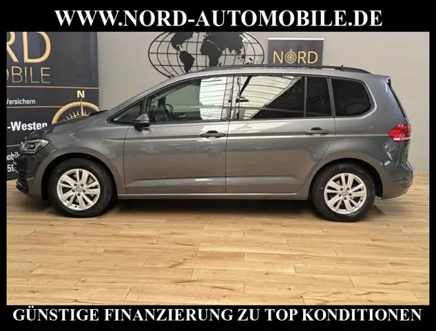 Volkswagen Touran view 9