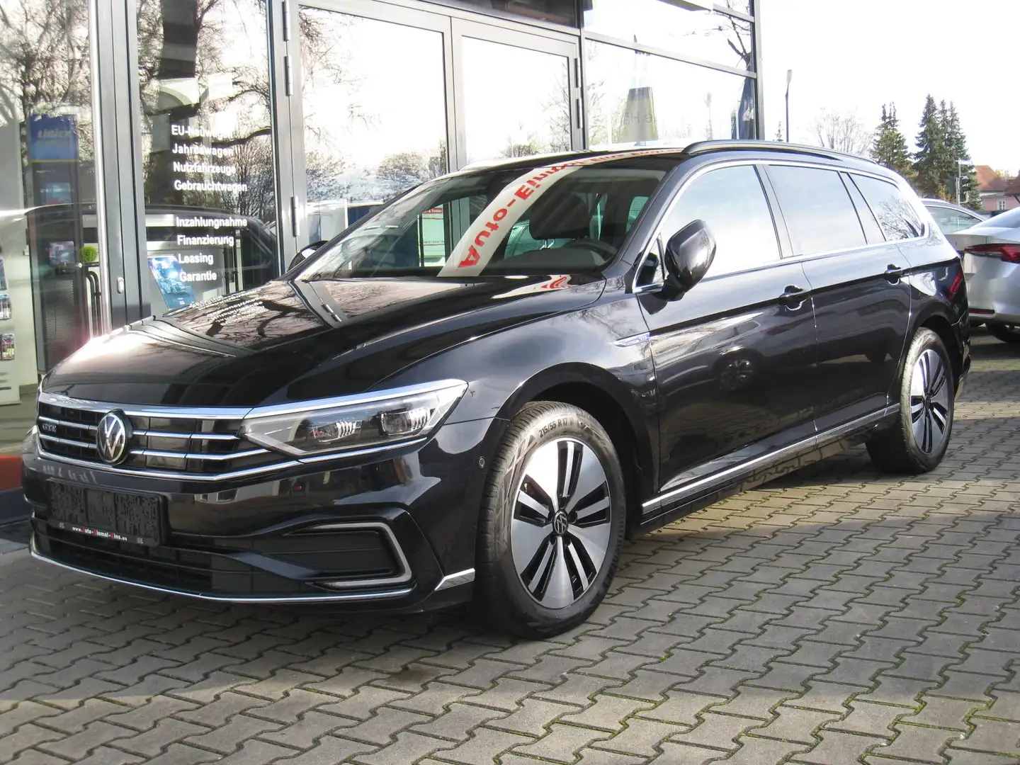Volkswagen Passat Variant 1.4TSI GTE DSG Plug-In-Hybrid Schwarz - 2