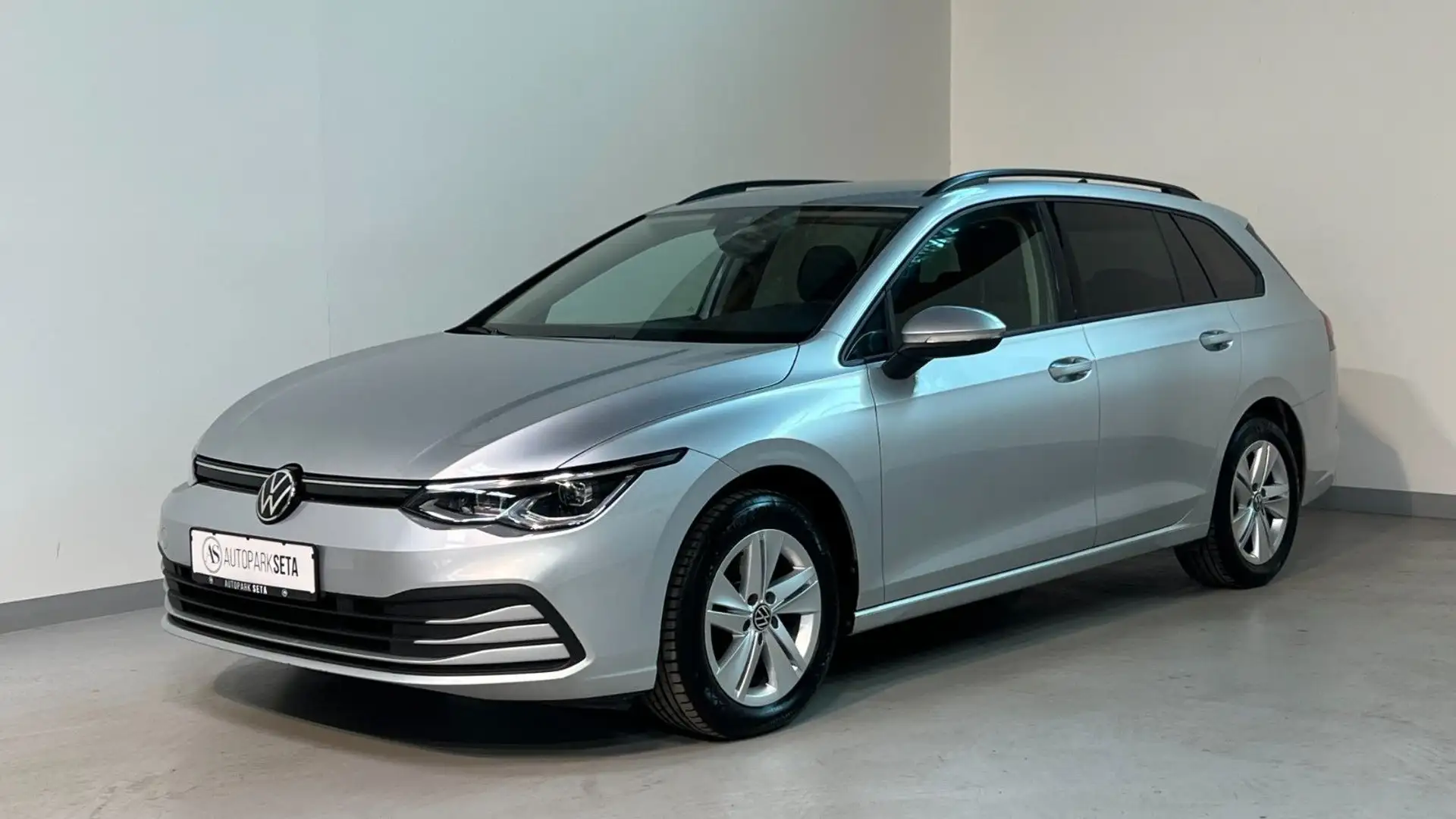 Volkswagen Golf VIII 2.0TDI DSG Var. Life LANE*SIDE*KAM*AHK Argento - 1