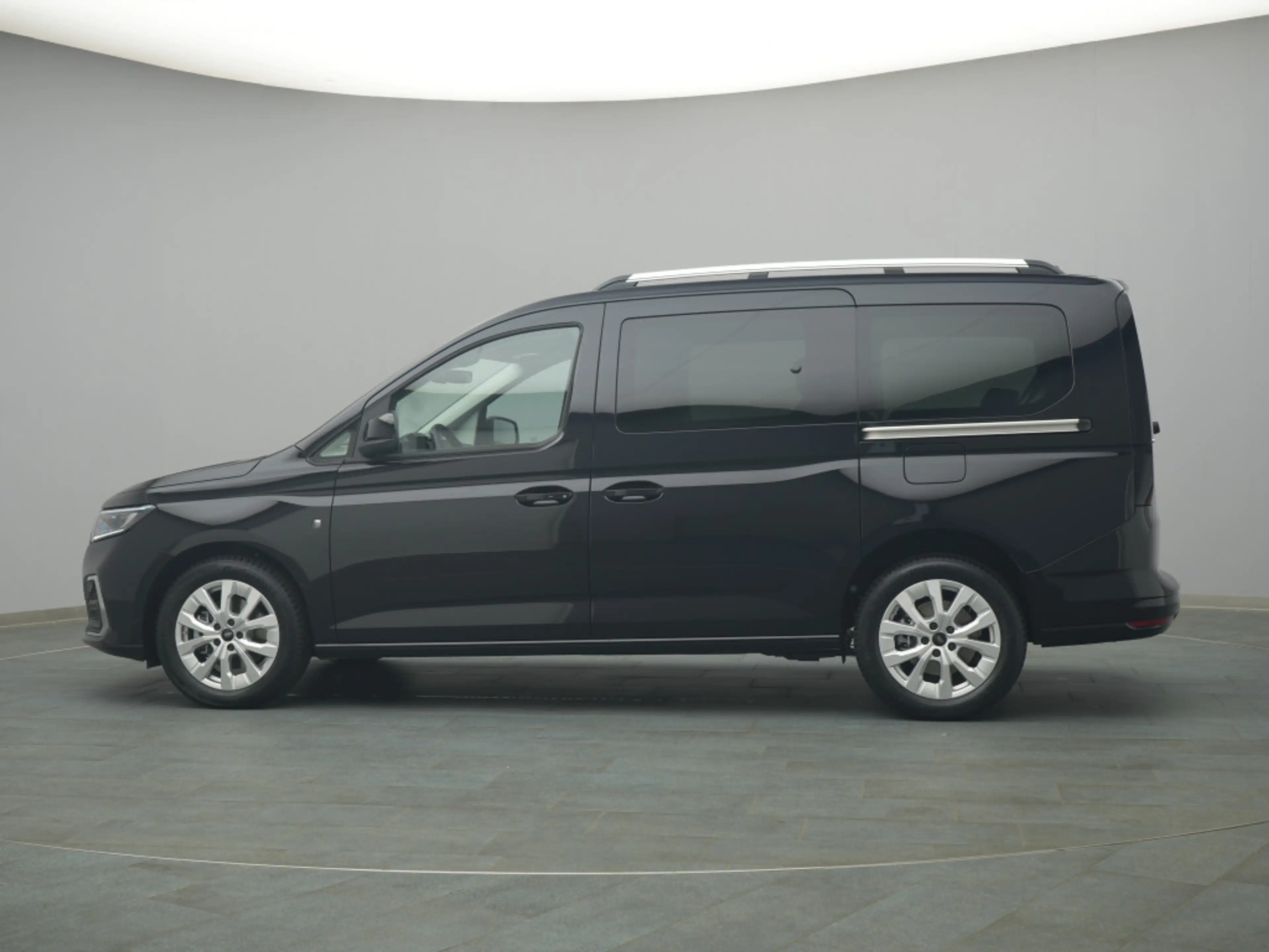 Ford Tourneo Grand Connect Titanium 122PS Aut. — photo 3