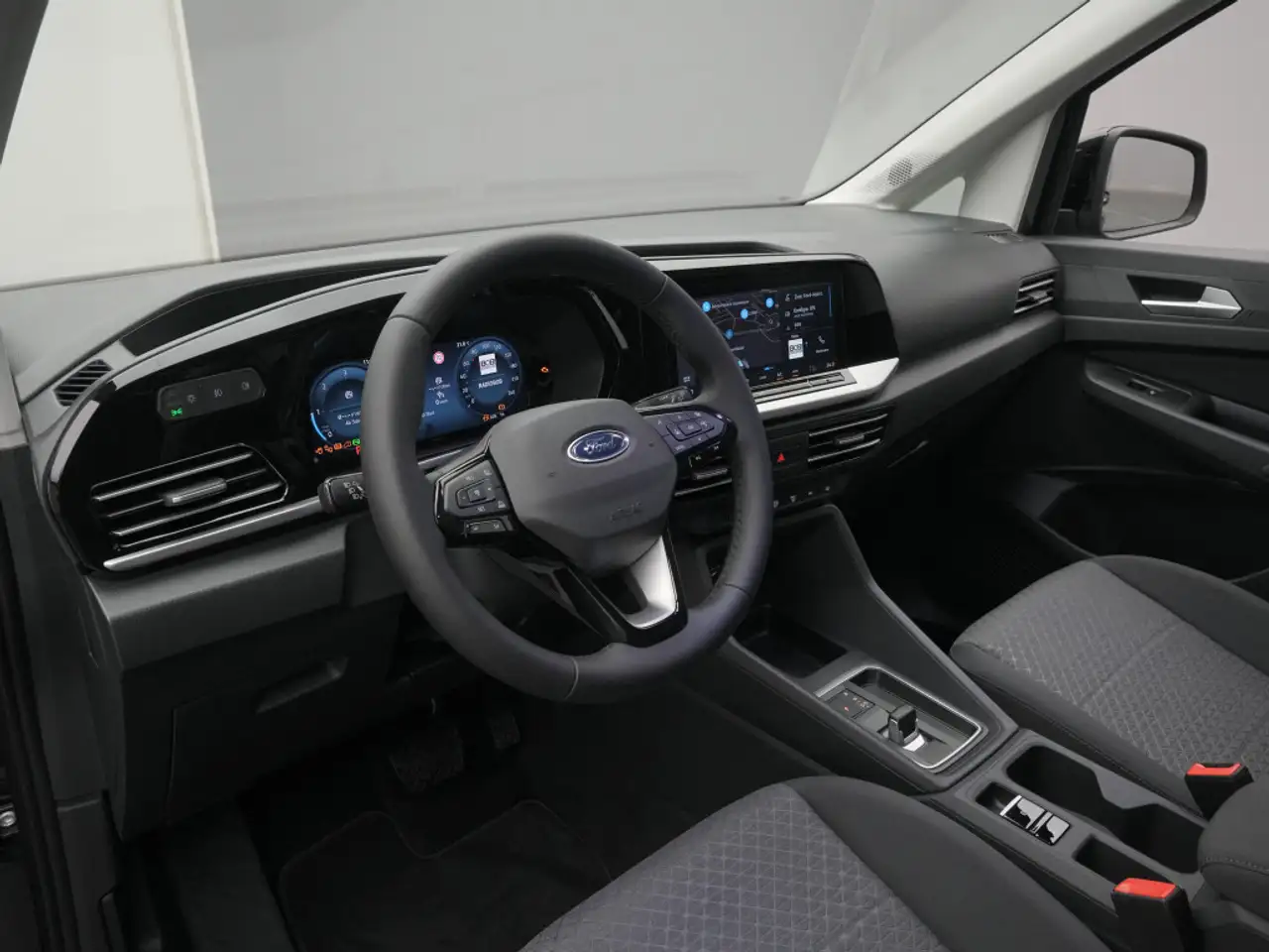 Ford Tourneo 2026 — фото 10