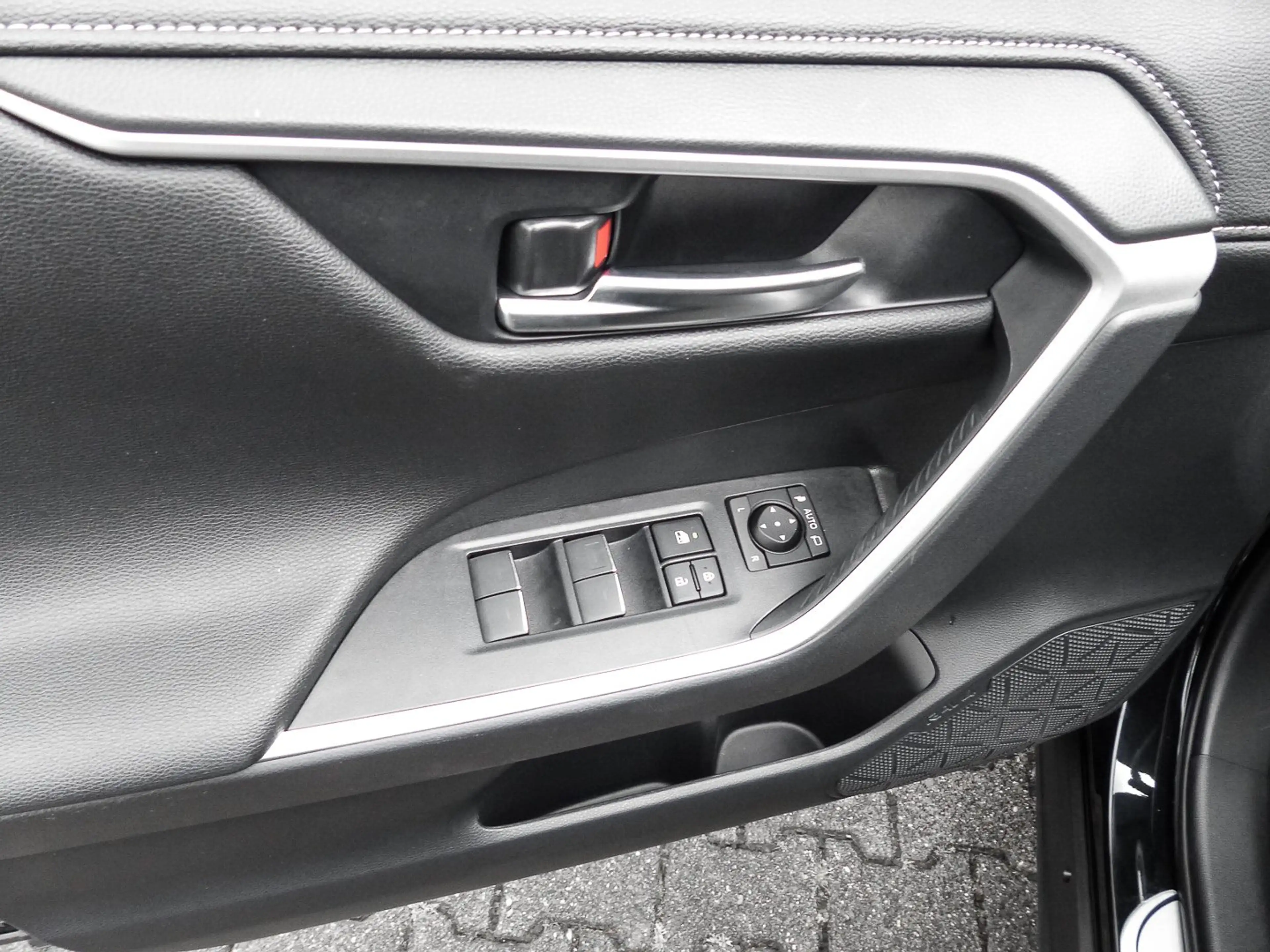 Toyota RAV 4 RAV4 - 2.5 l Hybrid 4x2 Navi, Kamera, el. Heckkl. — photo 15