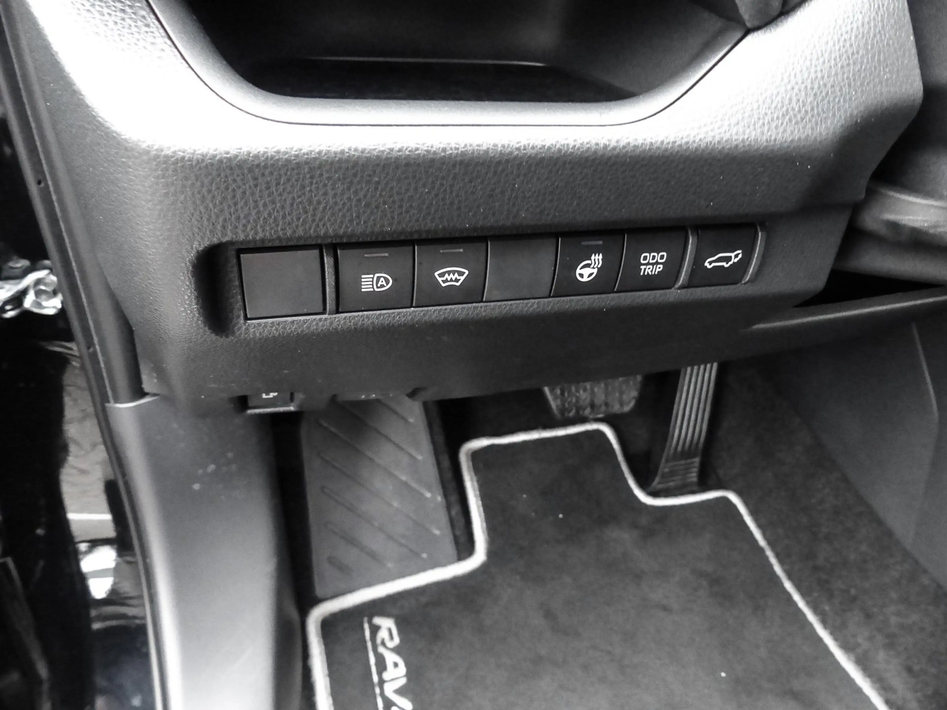 Toyota RAV 4 RAV4 - 2.5 l Hybrid 4x2 Navi, Kamera, el. Heckkl. — photo 11