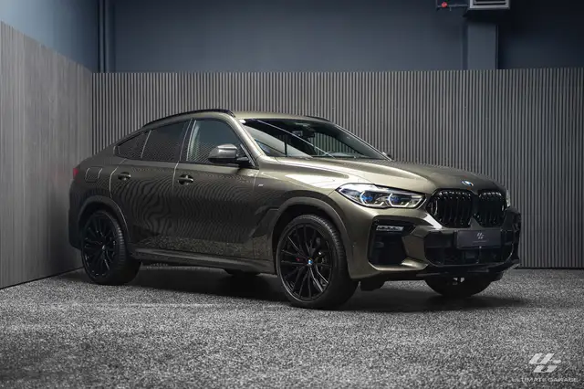 BMW X6 view 2