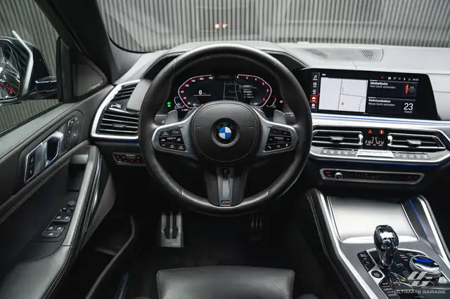 BMW X6 view 10