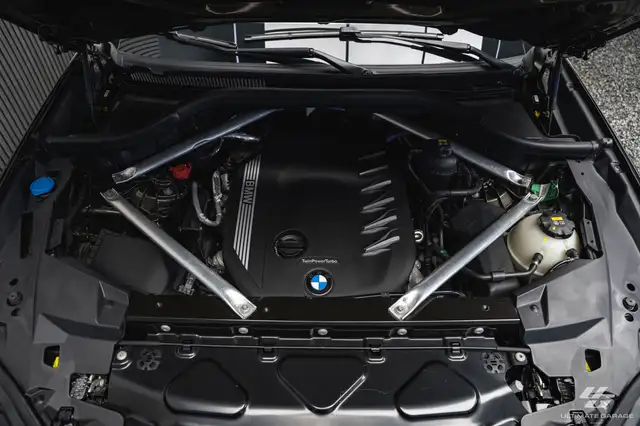 BMW X6 view 9