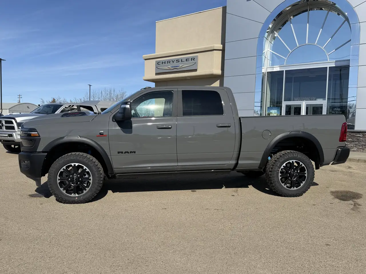 RAM 2500 снимка RAM 2500