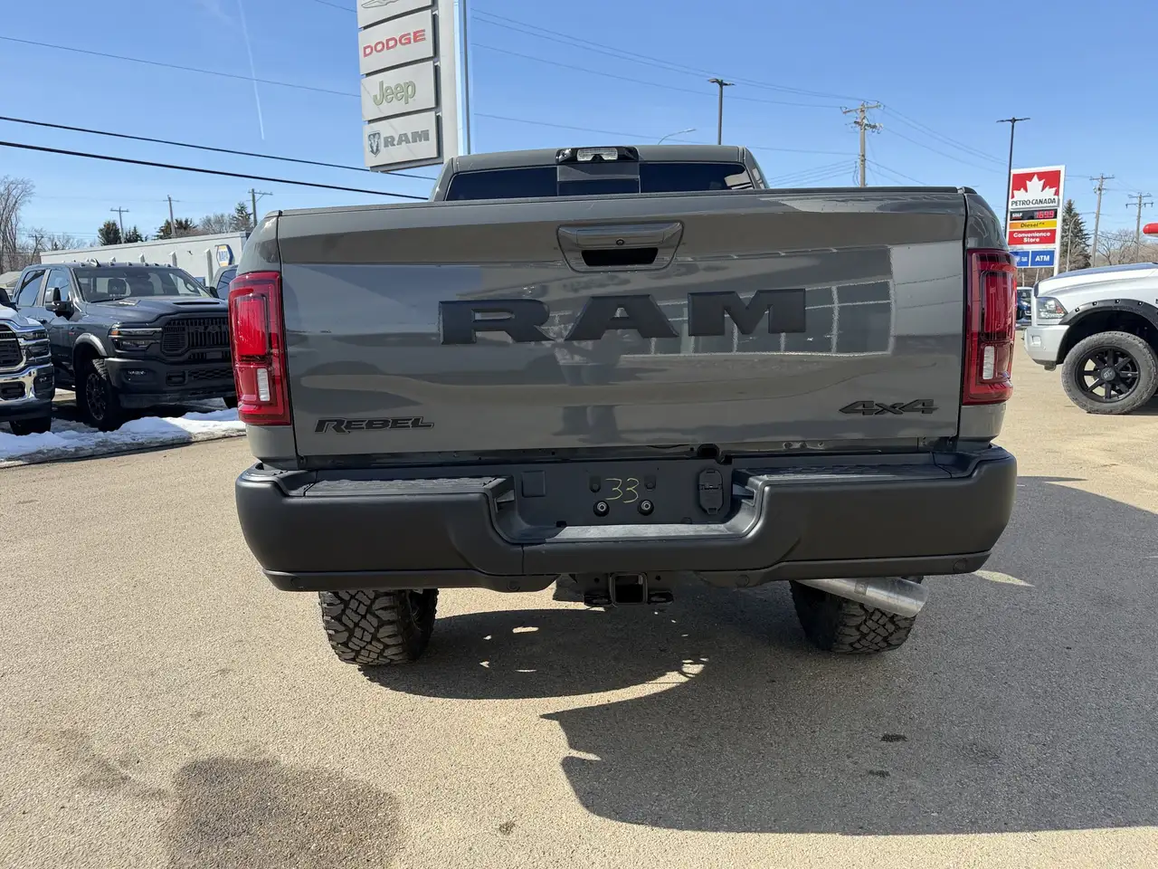 RAM 2500 снимка RAM 2500