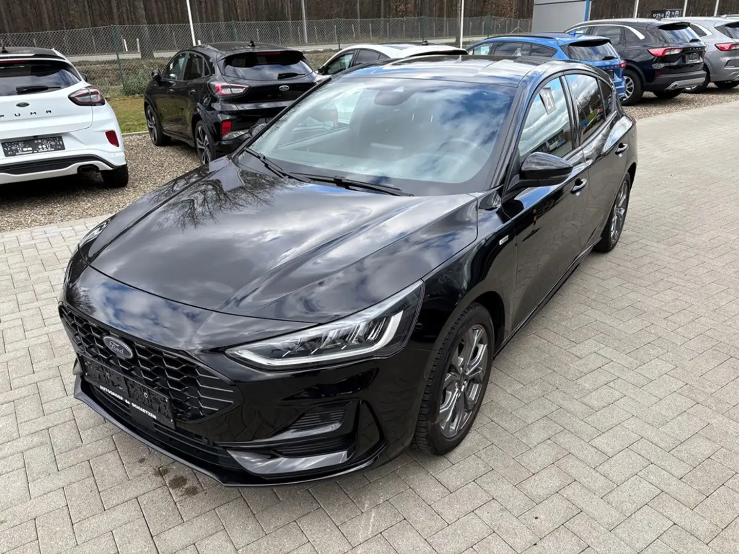 Ford Focus ST-line Style 1.0 125 pk mf met afneembare trekhaa Noir - 1