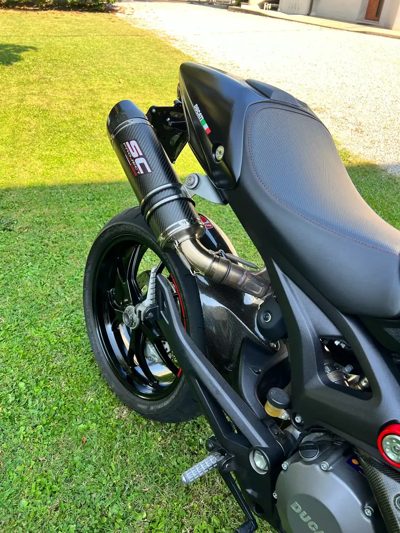 Ducati Monster 796 Black - 2