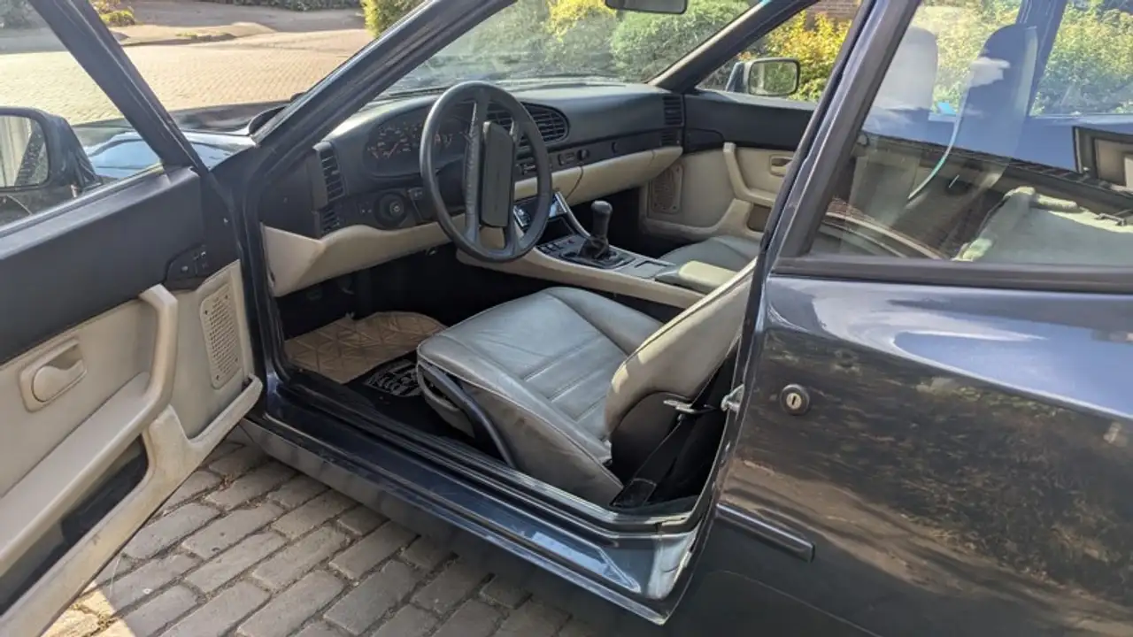 Porsche 944S Targa, foto 2