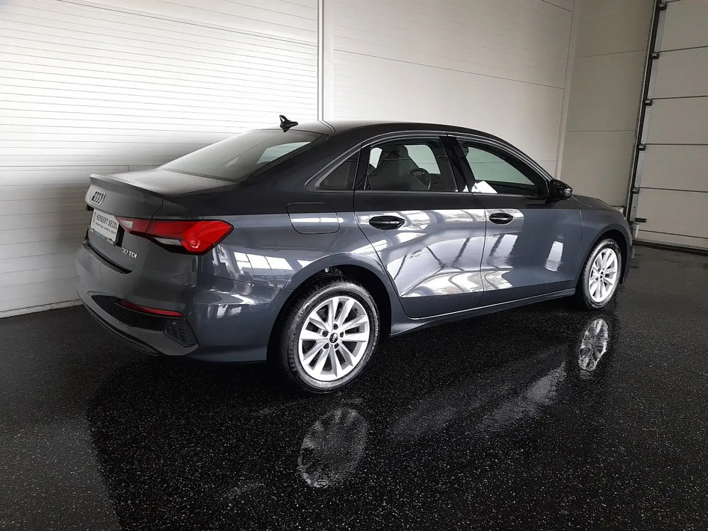 Audi A3 LIMO 30 TDI S-tr. *VIRTUELL PLUS / NAVI / TEMPO... Grau - 2