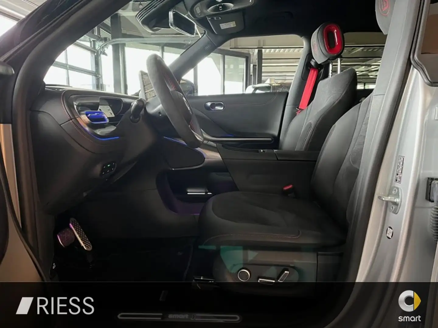 smart #1 BRABUS PANO+360°+HUD+JBL+MEMORY+20" Silber - 2