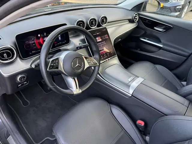 Mercedes-Benz C-Class view 13