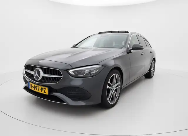 Mercedes-Benz C-Class view 9