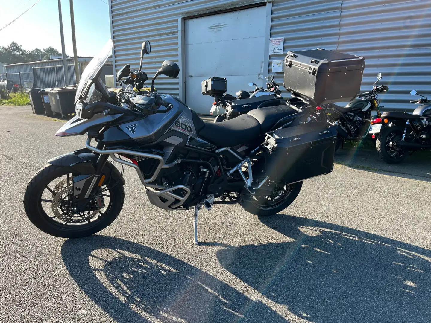 Triumph Tiger 900 Gri - 2