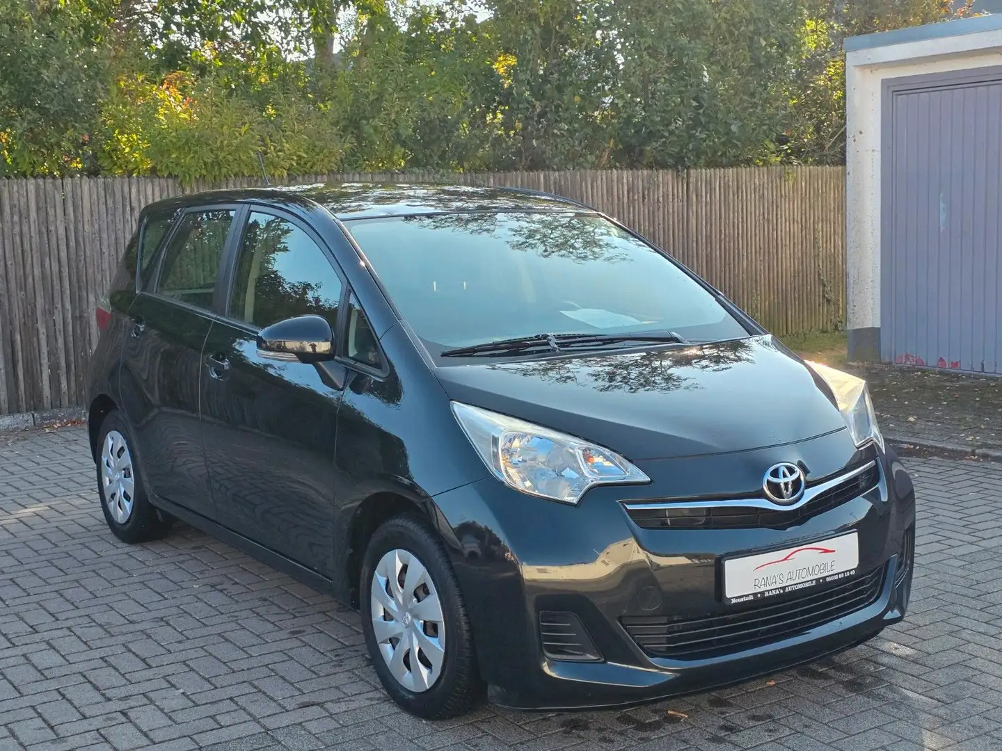 Toyota Verso-S Cool Noir - 2