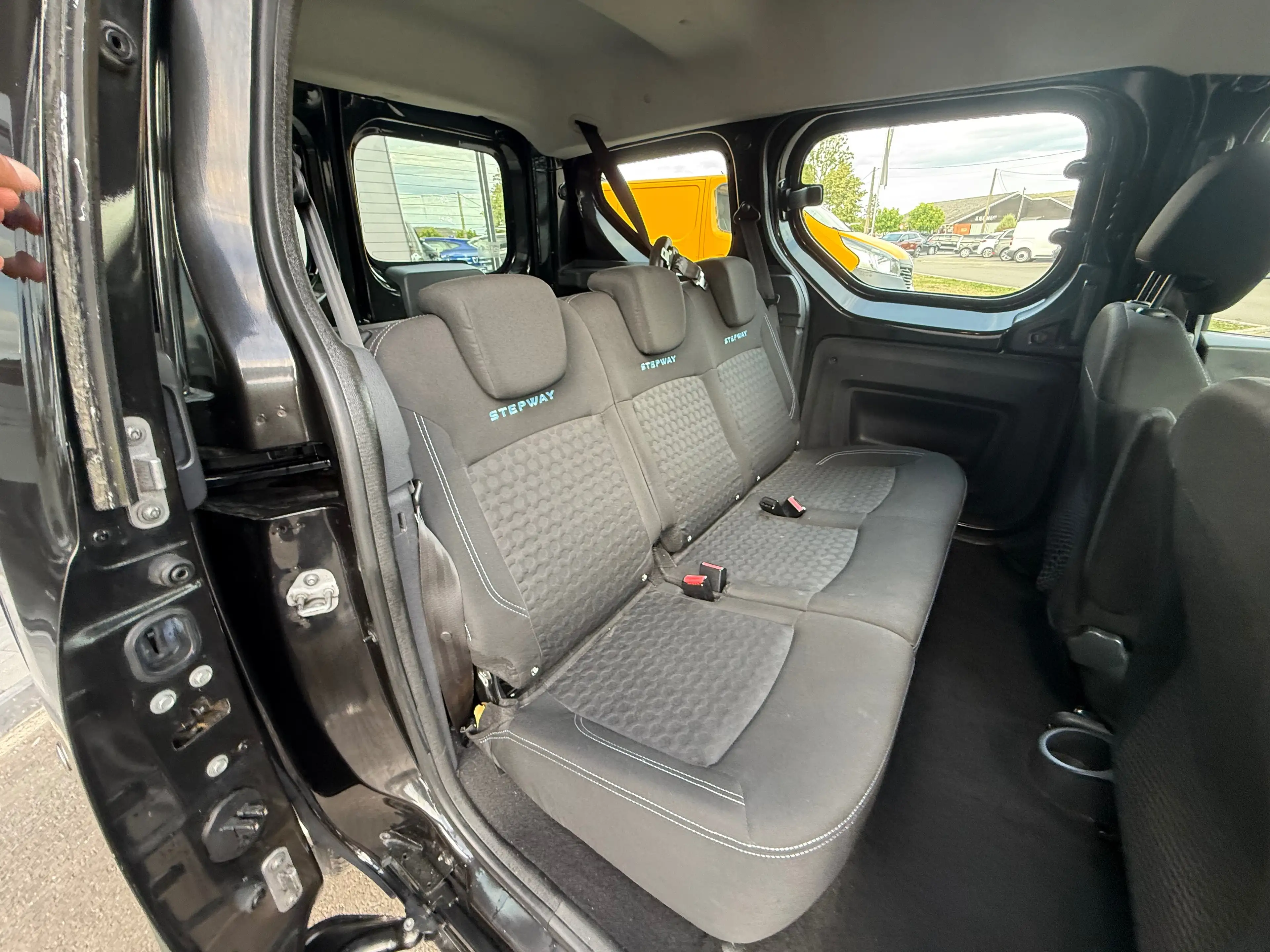 Dacia Dokker Dokker Stepway 1.2T 5 PLACES,CRUISE,CLIM,GPS,RADARS… — photo 8
