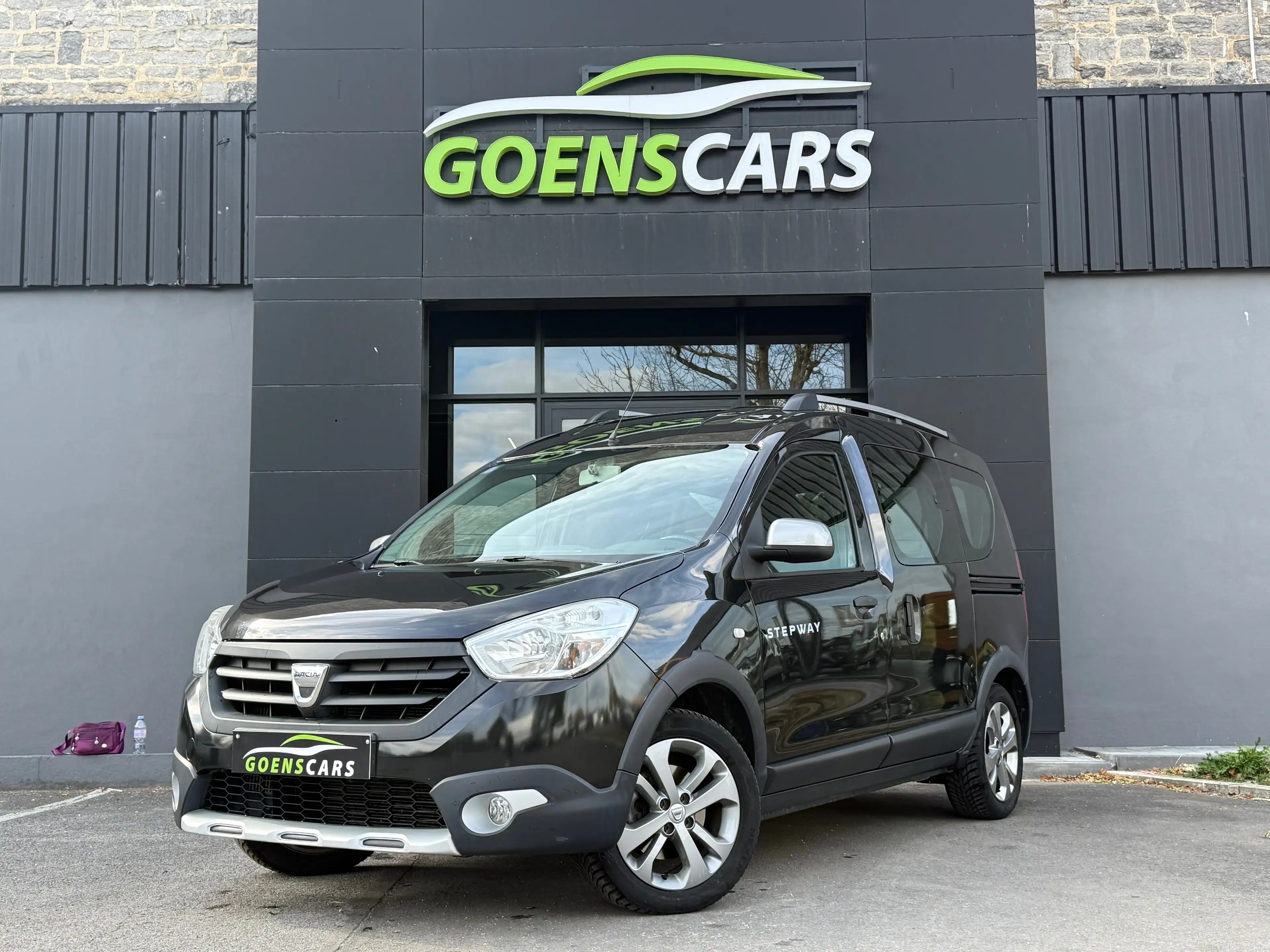Dacia Dokker Dokker Stepway 1.2T 5 PLACES,CRUISE,CLIM,GPS,RADARS…