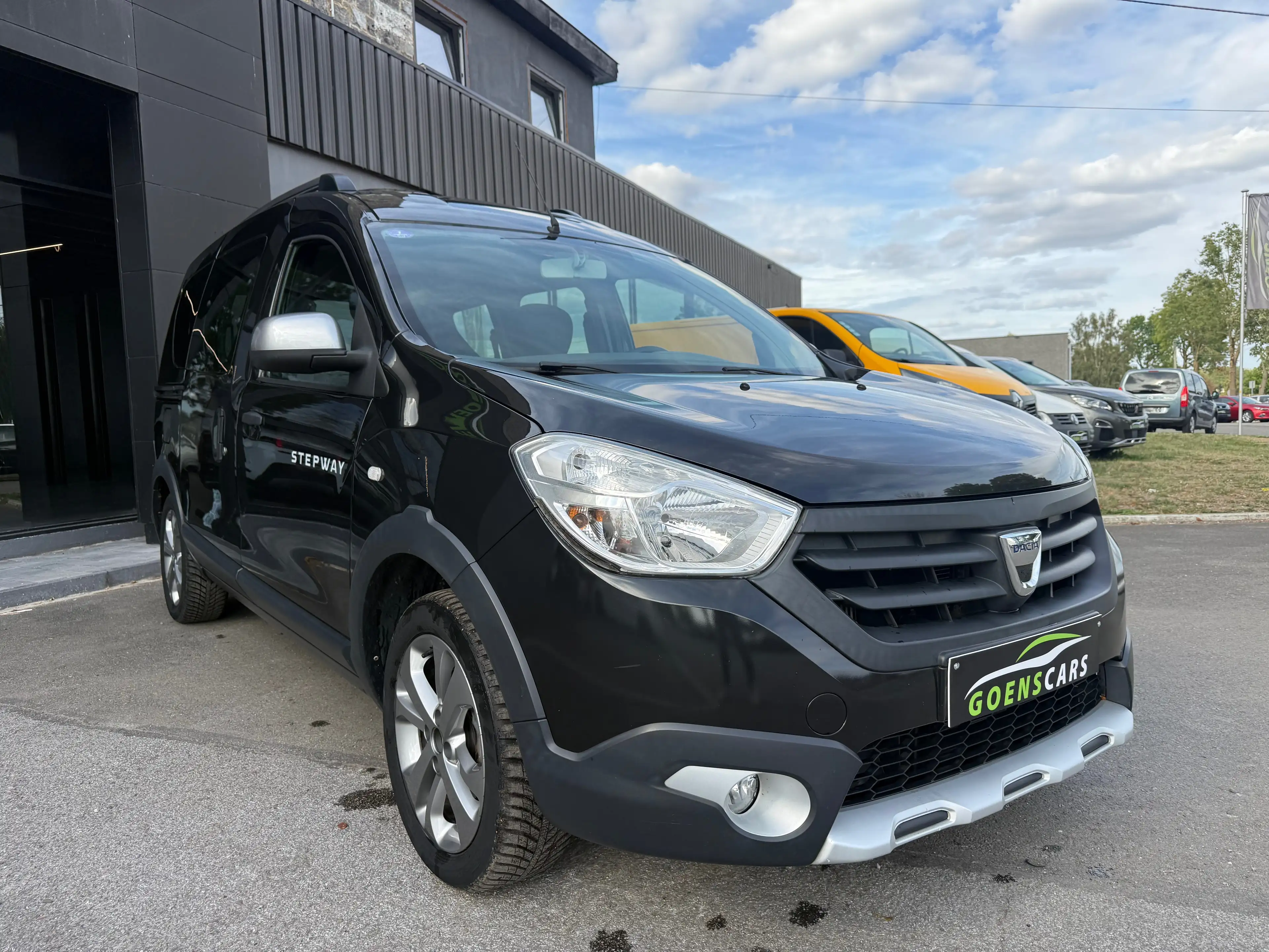 Dacia Dokker Dokker Stepway 1.2T 5 PLACES,CRUISE,CLIM,GPS,RADARS… — photo 3